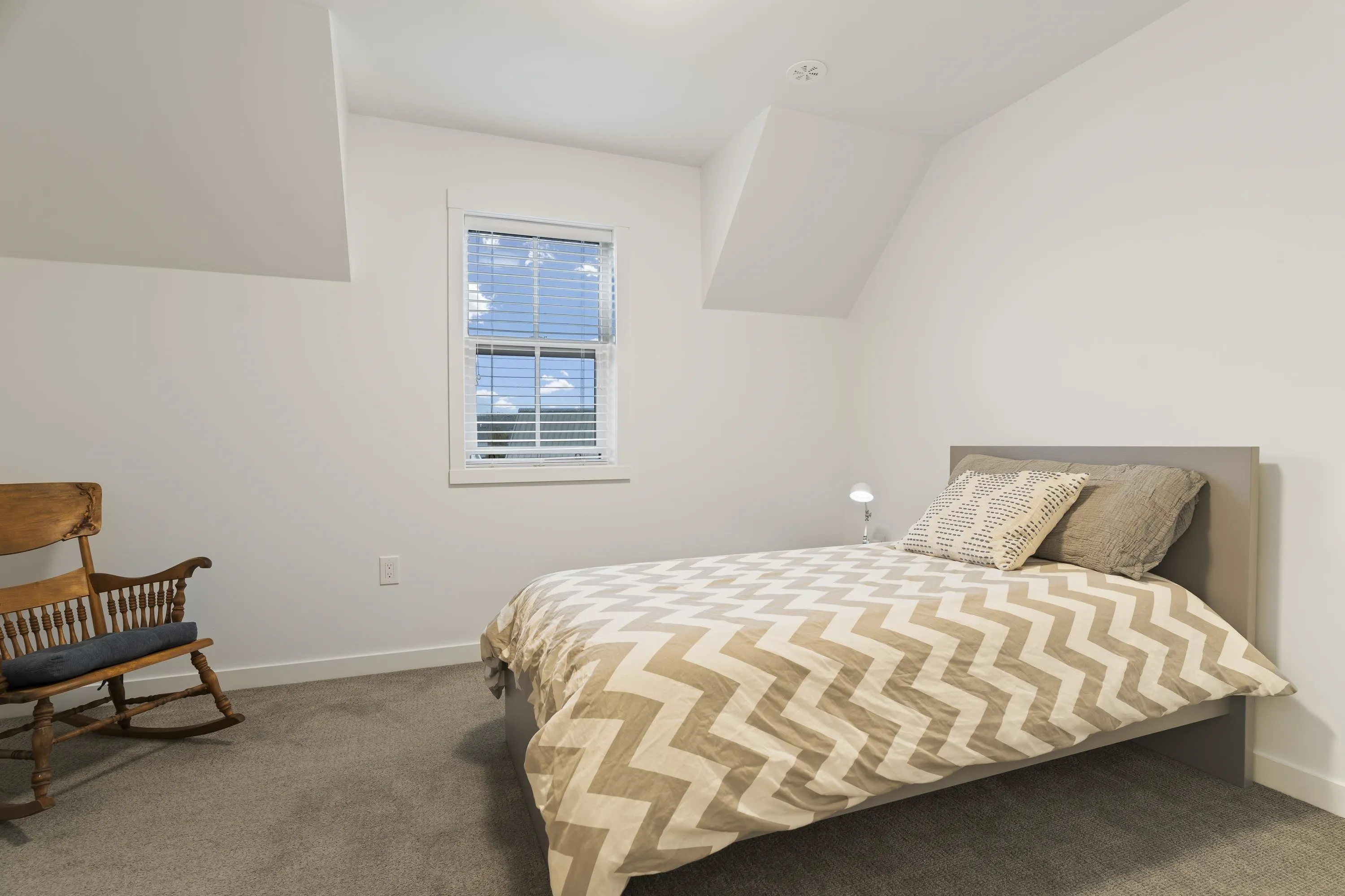 6429 Market Avenue #26
