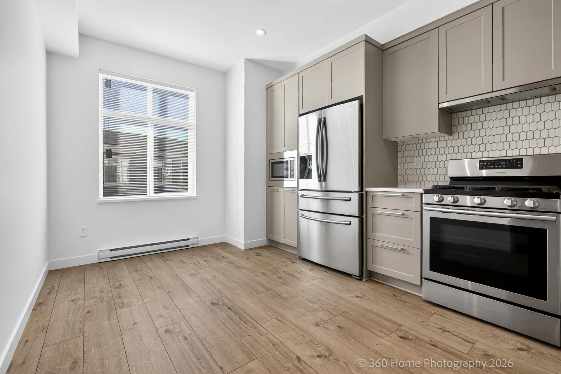 3565 Baycrest Avenue #122