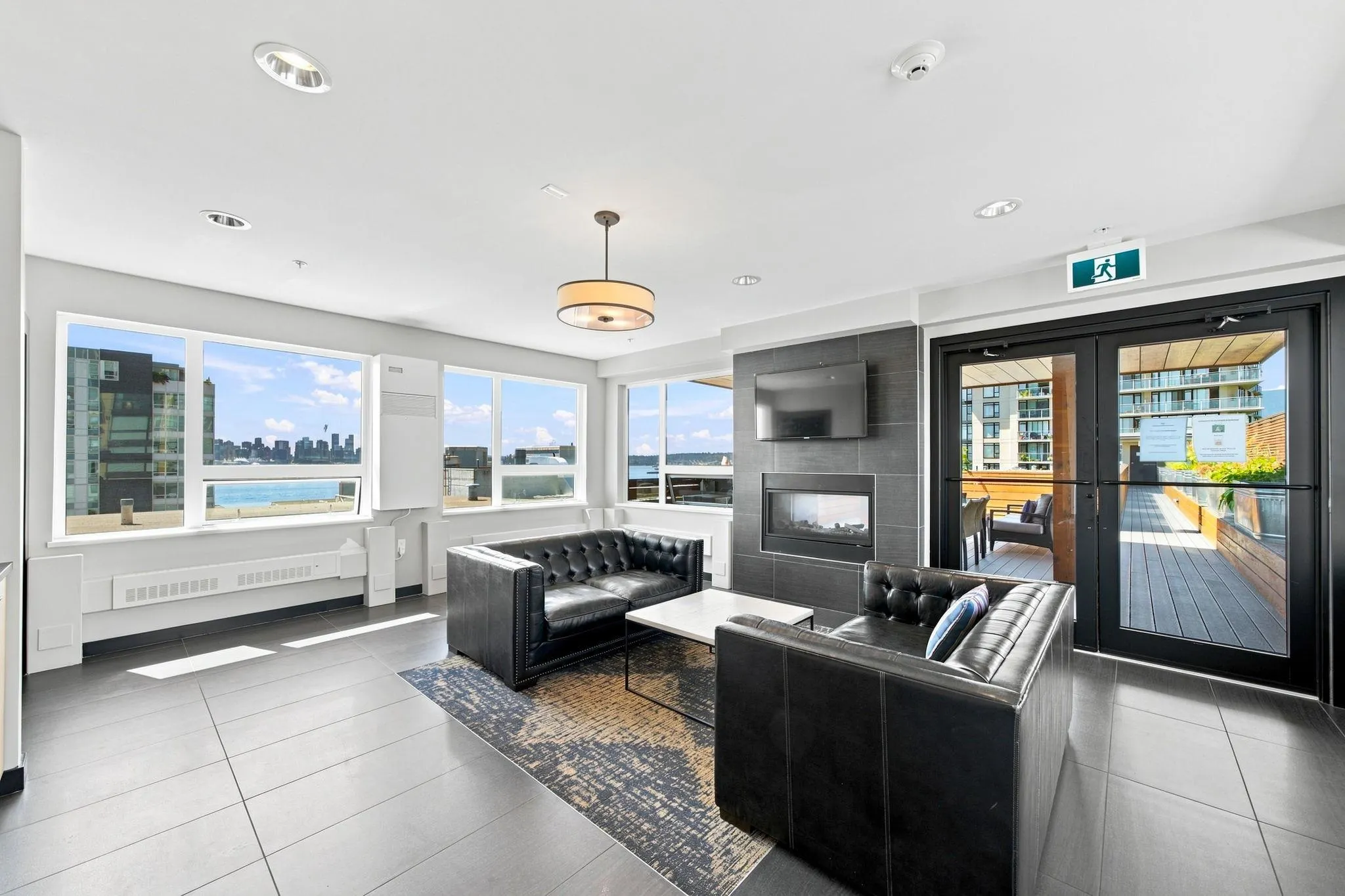 123 W 1st Street #606