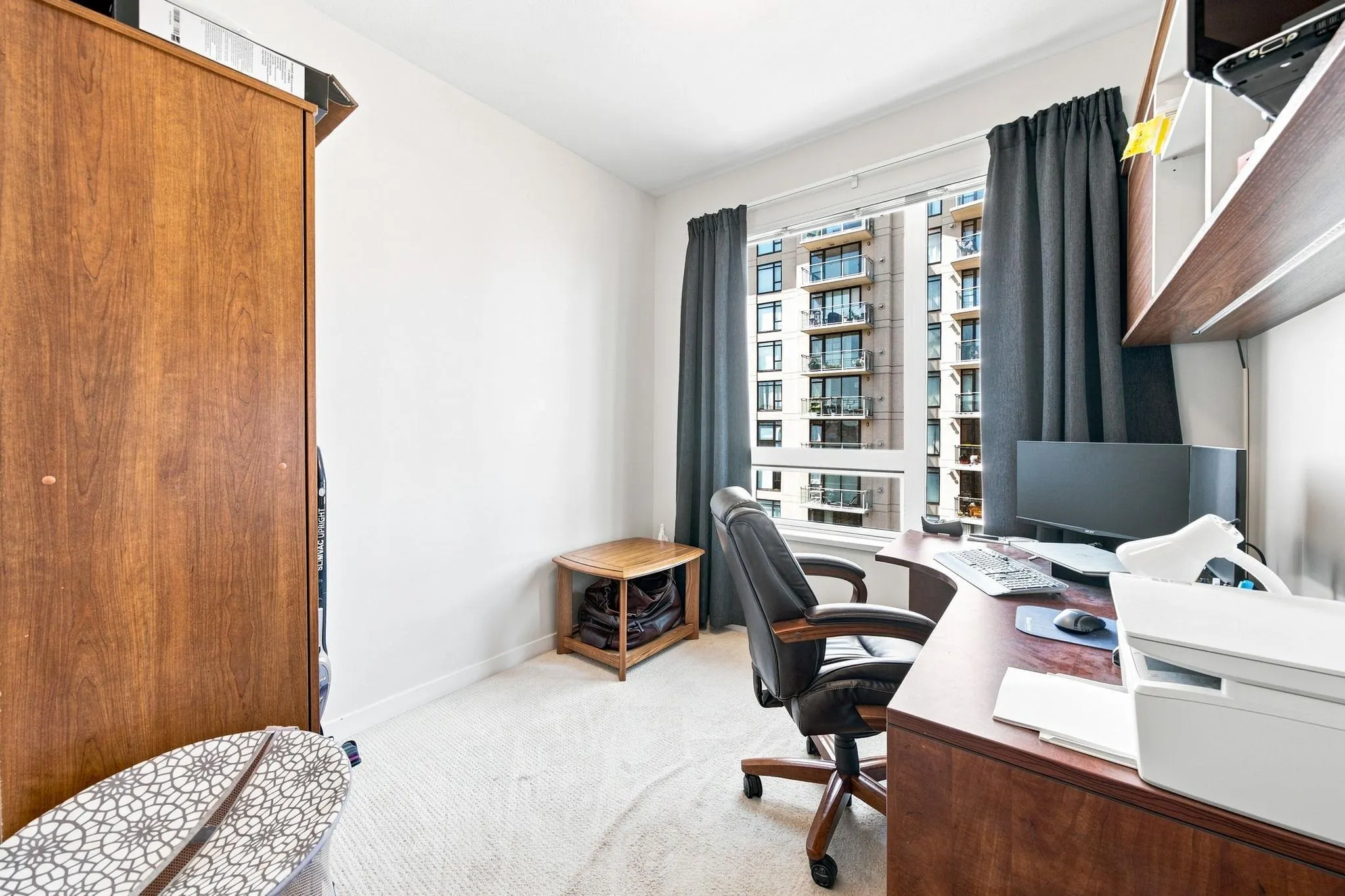 123 W 1st Street #606