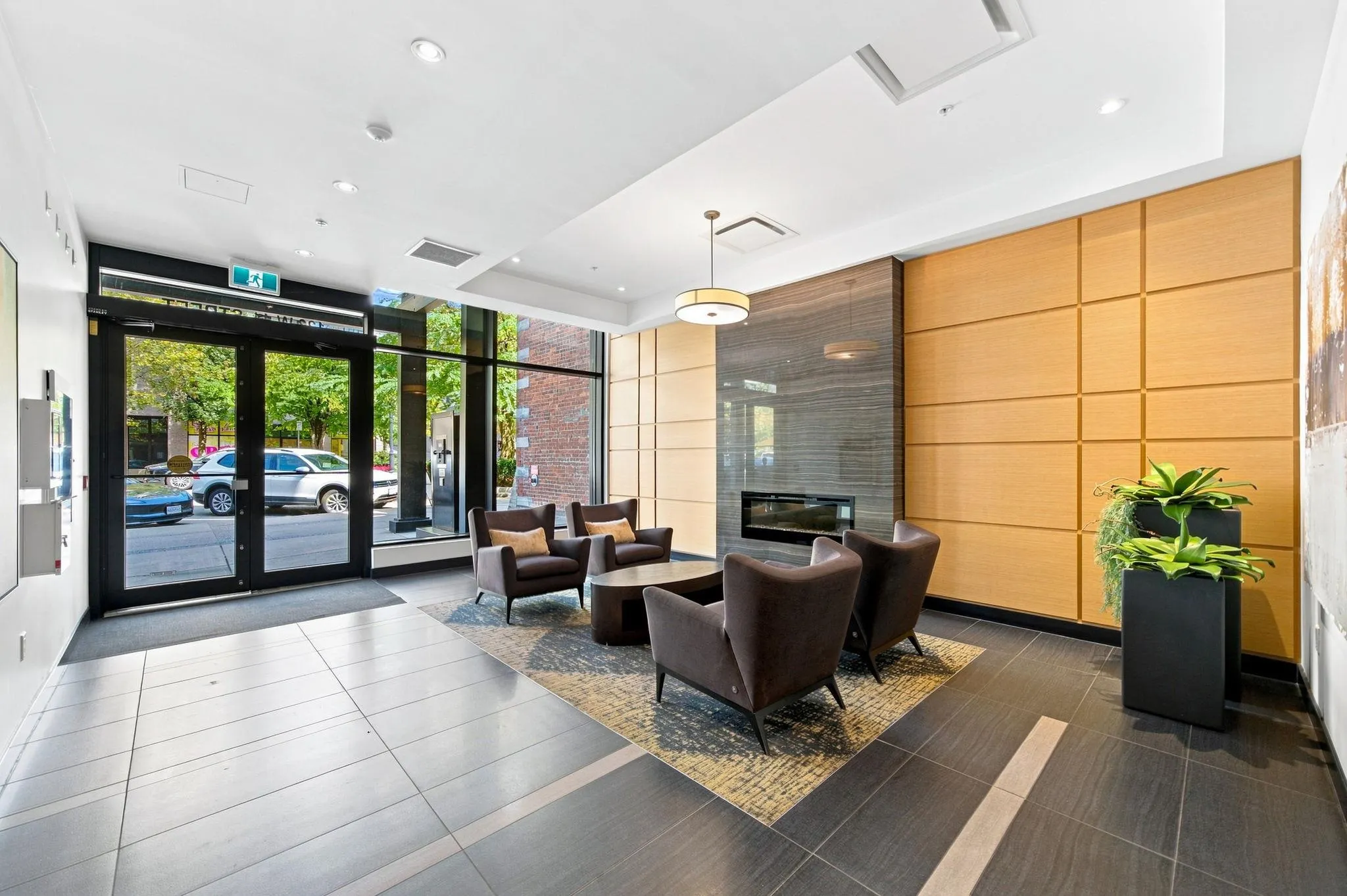 123 W 1st Street #606