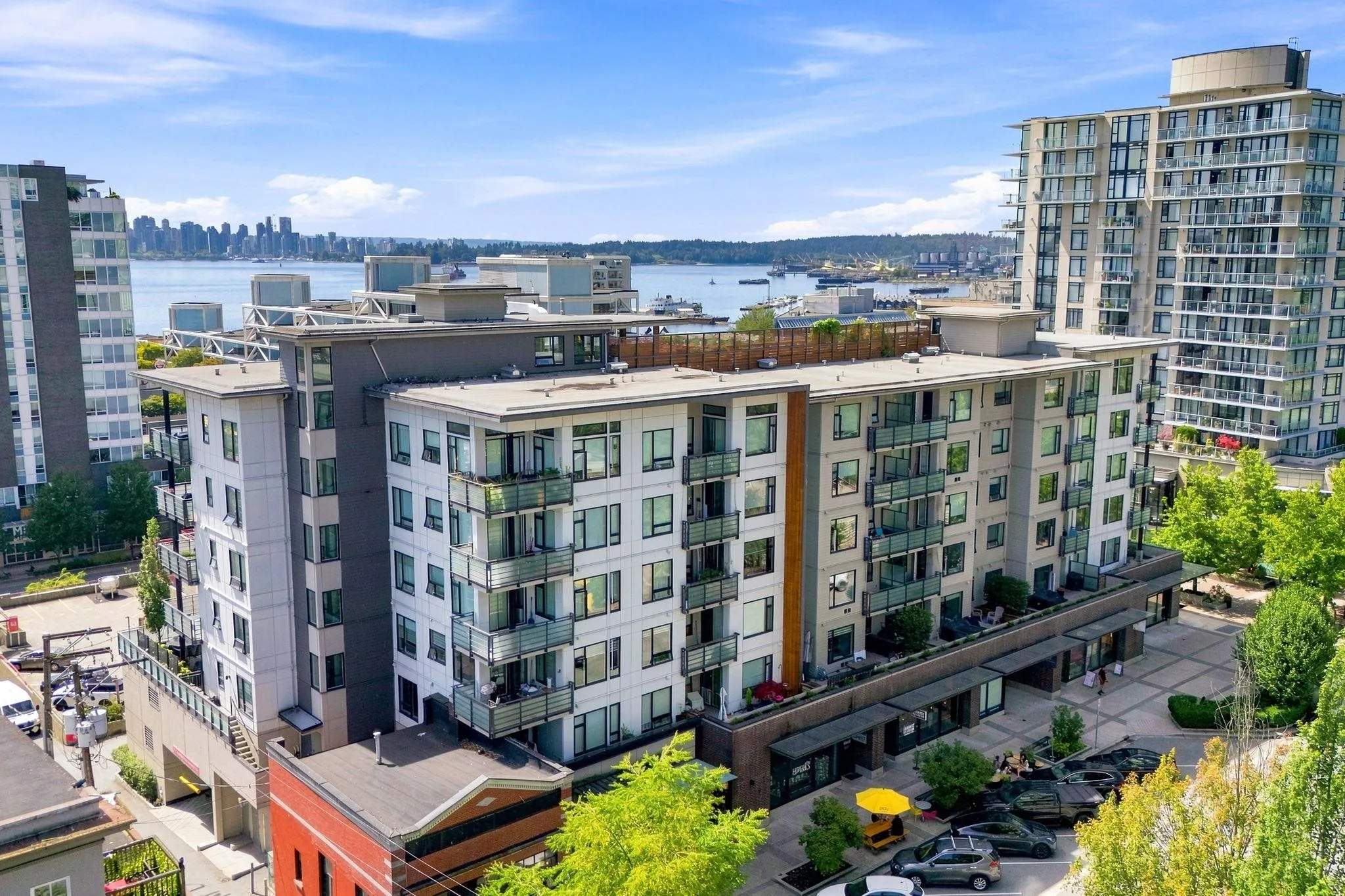 123 W 1st Street #606
