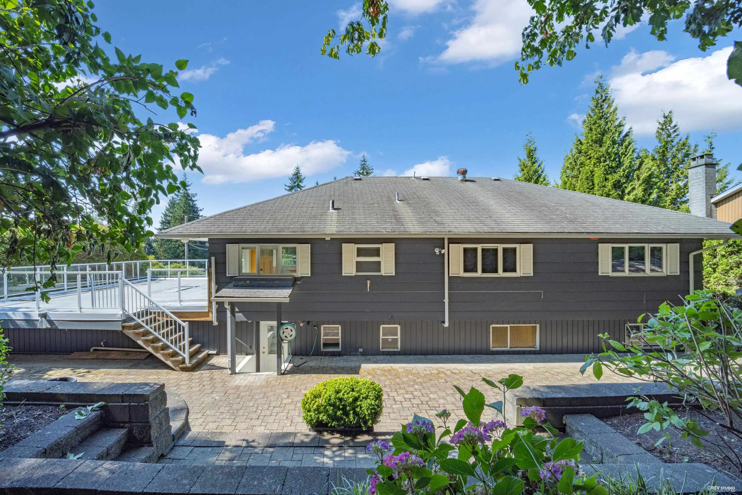 2615 Skilift Place