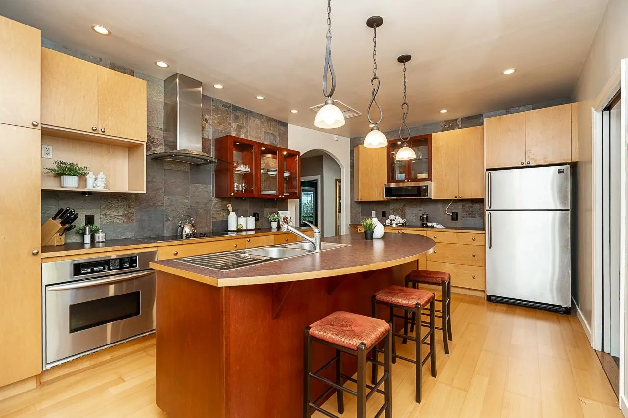 6469 Marine Drive