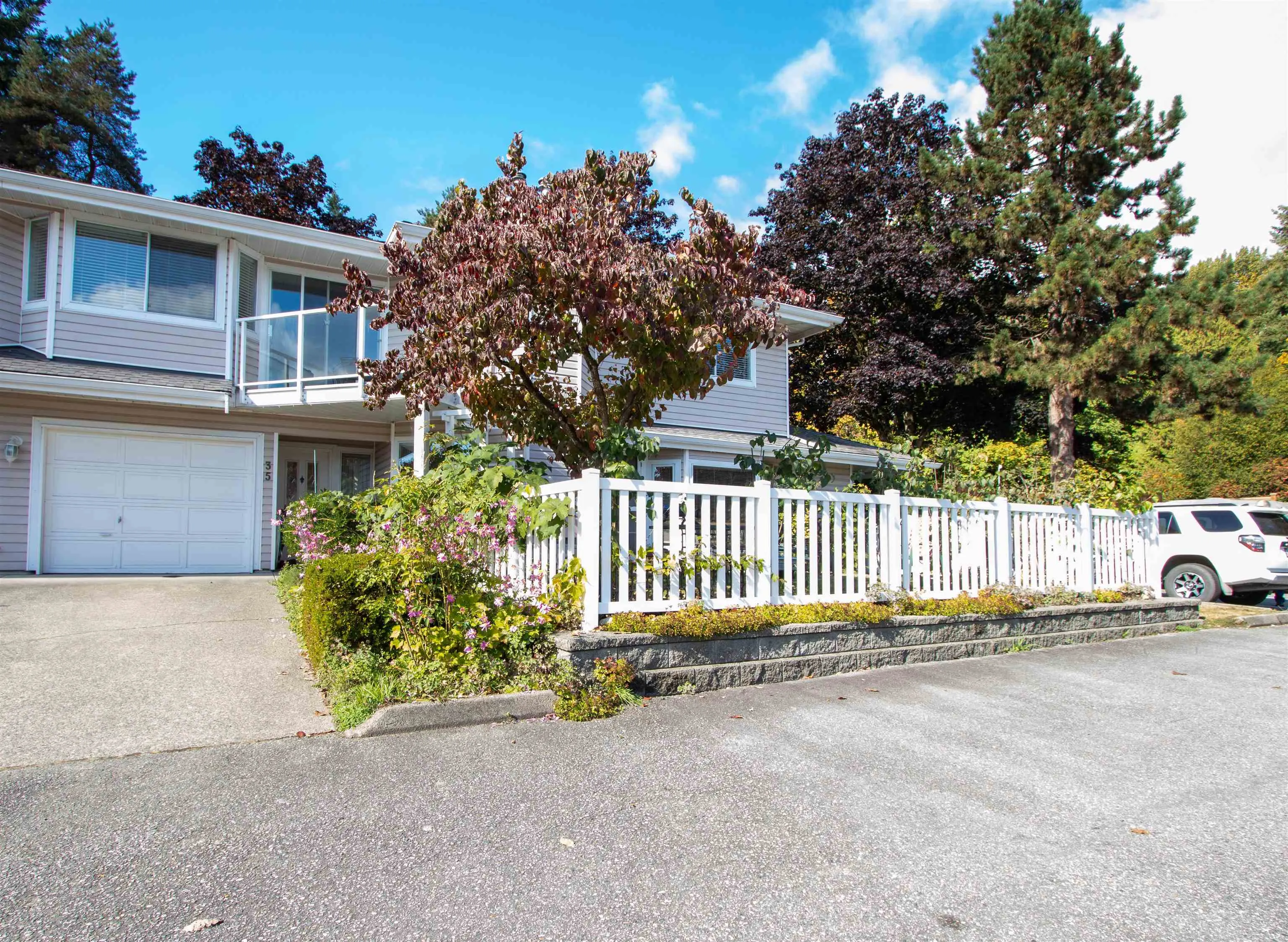 1190 Falcon Drive #35
