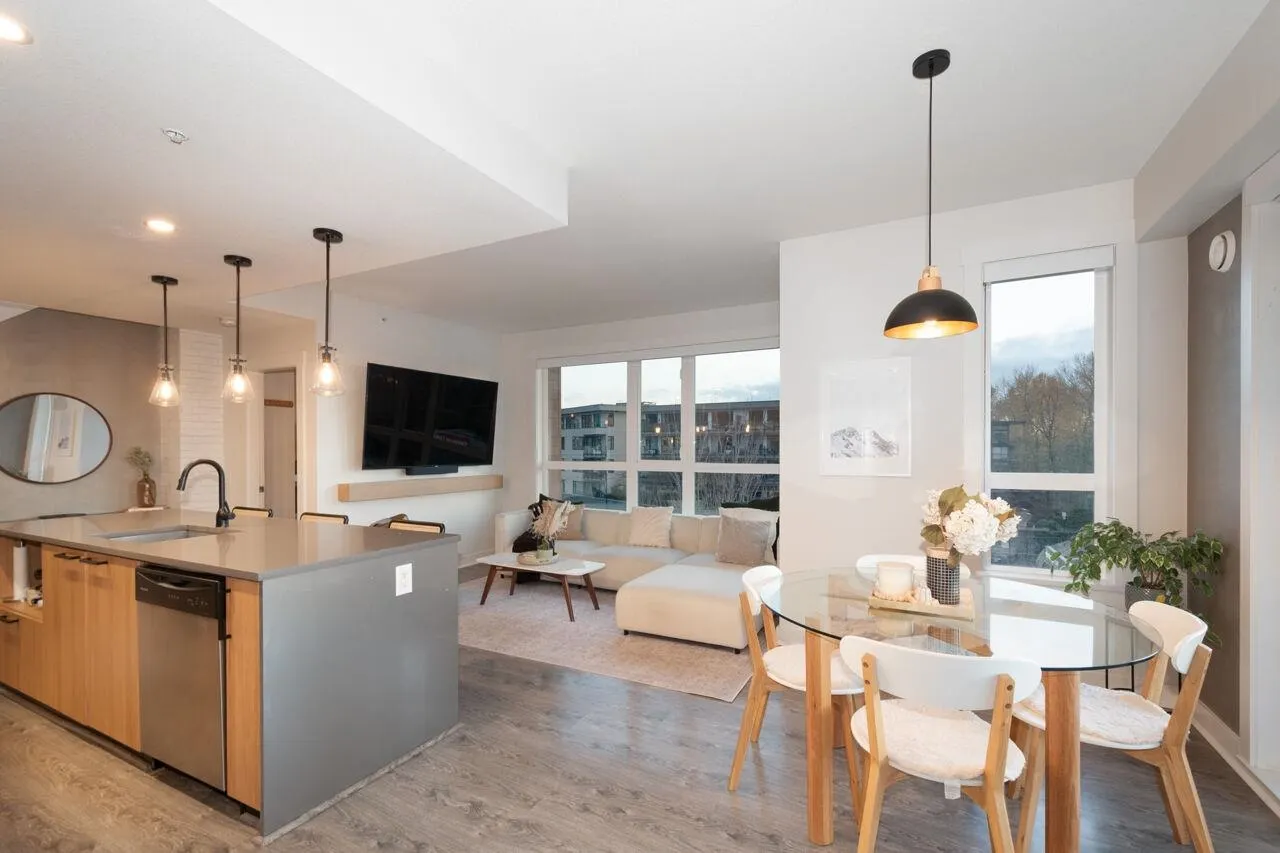 733 W 14th Street #417
