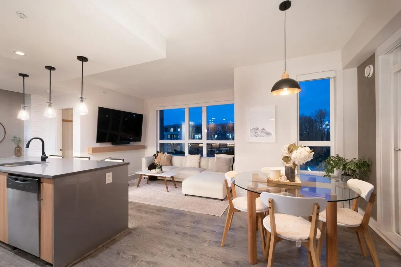 733 W 14th Street #417