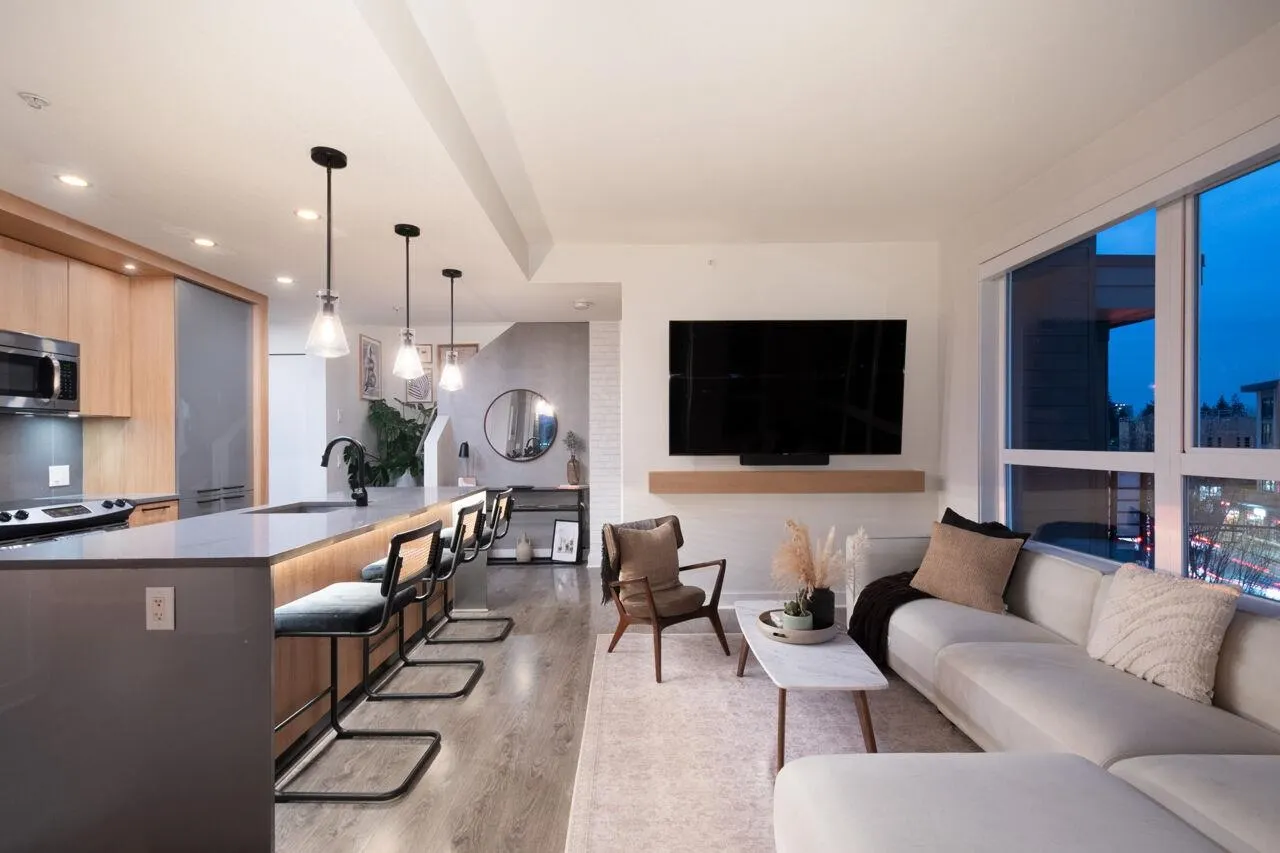 733 W 14th Street #417