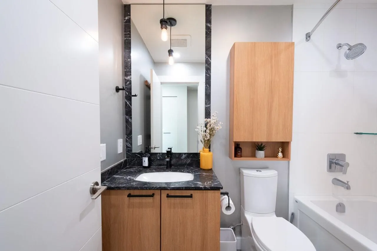 733 W 14th Street #417