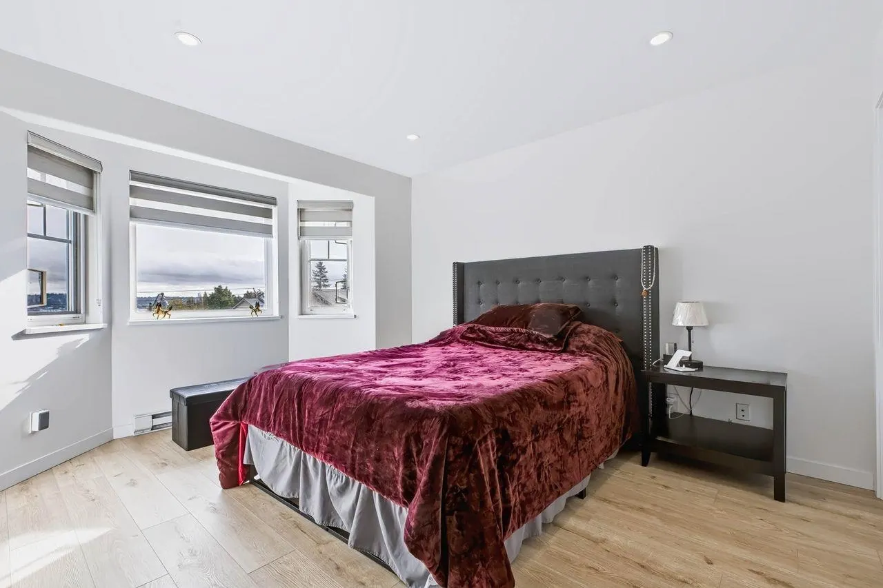 1135 Cartier Avenue #3