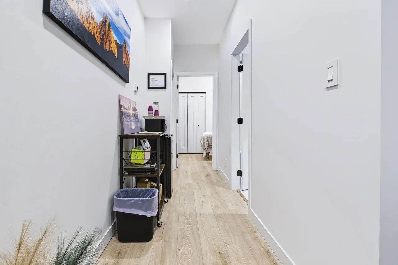 1135 Cartier Avenue #3