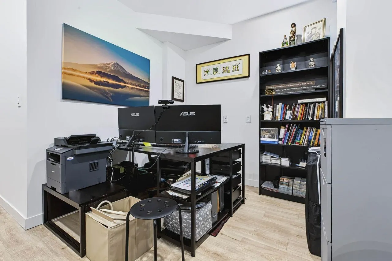 1135 Cartier Avenue #3