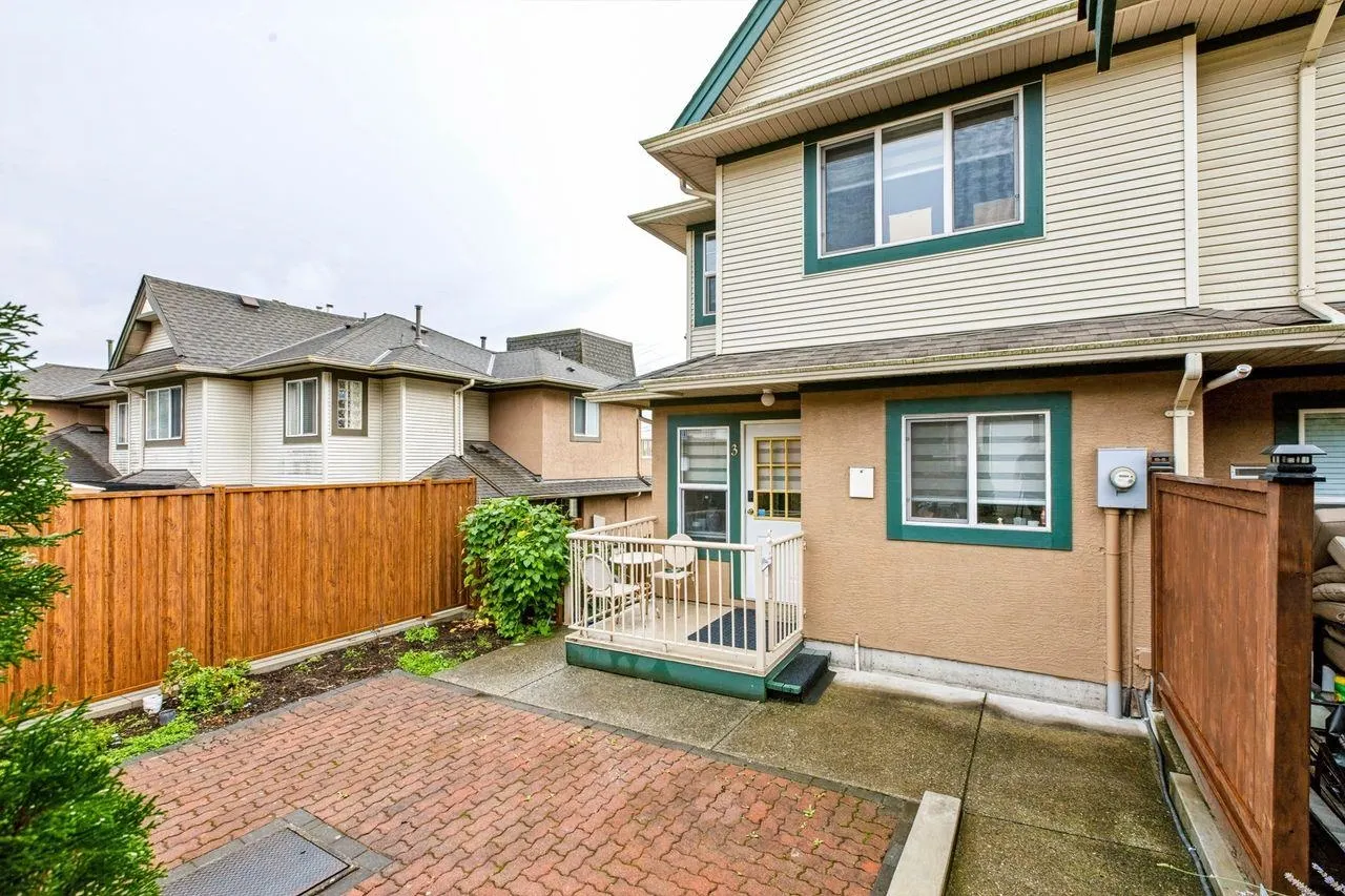 1135 Cartier Avenue #3