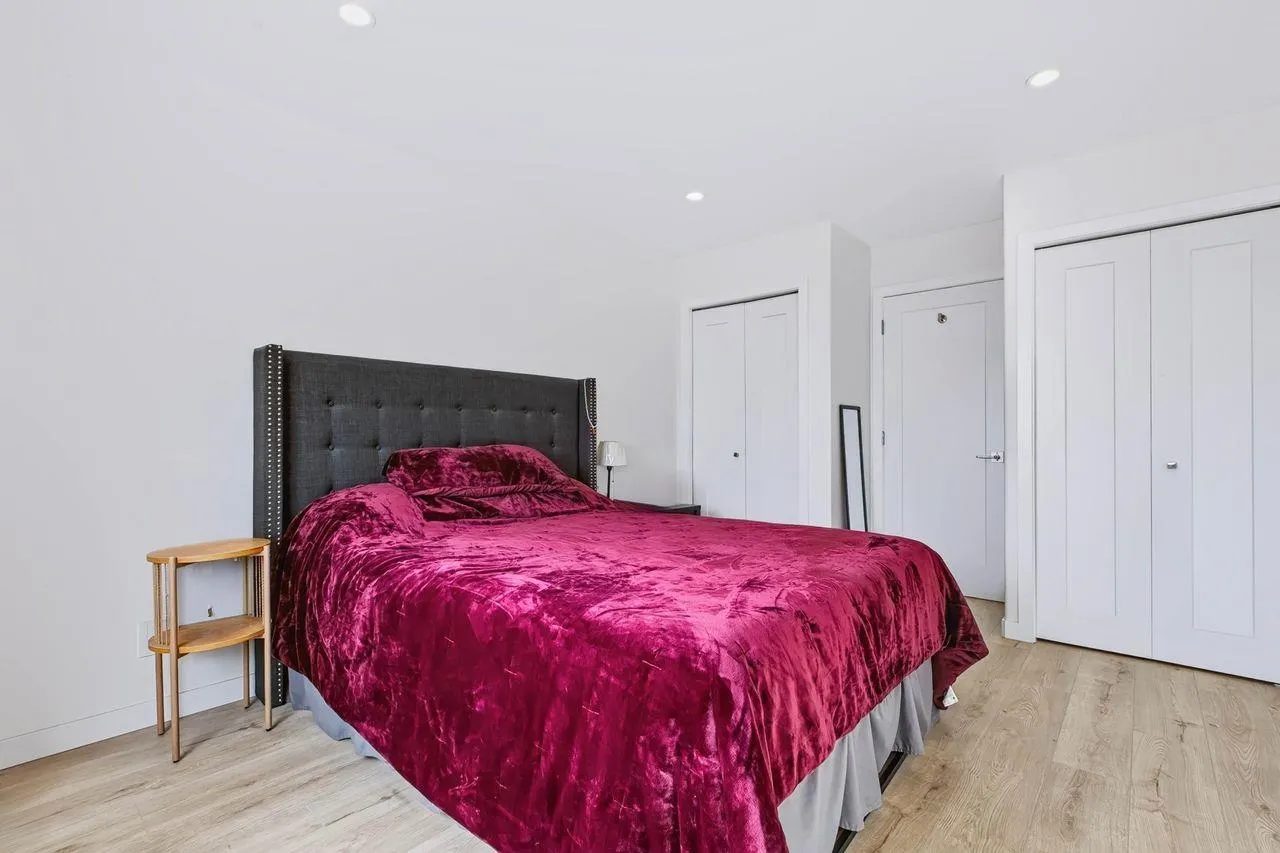 1135 Cartier Avenue #3