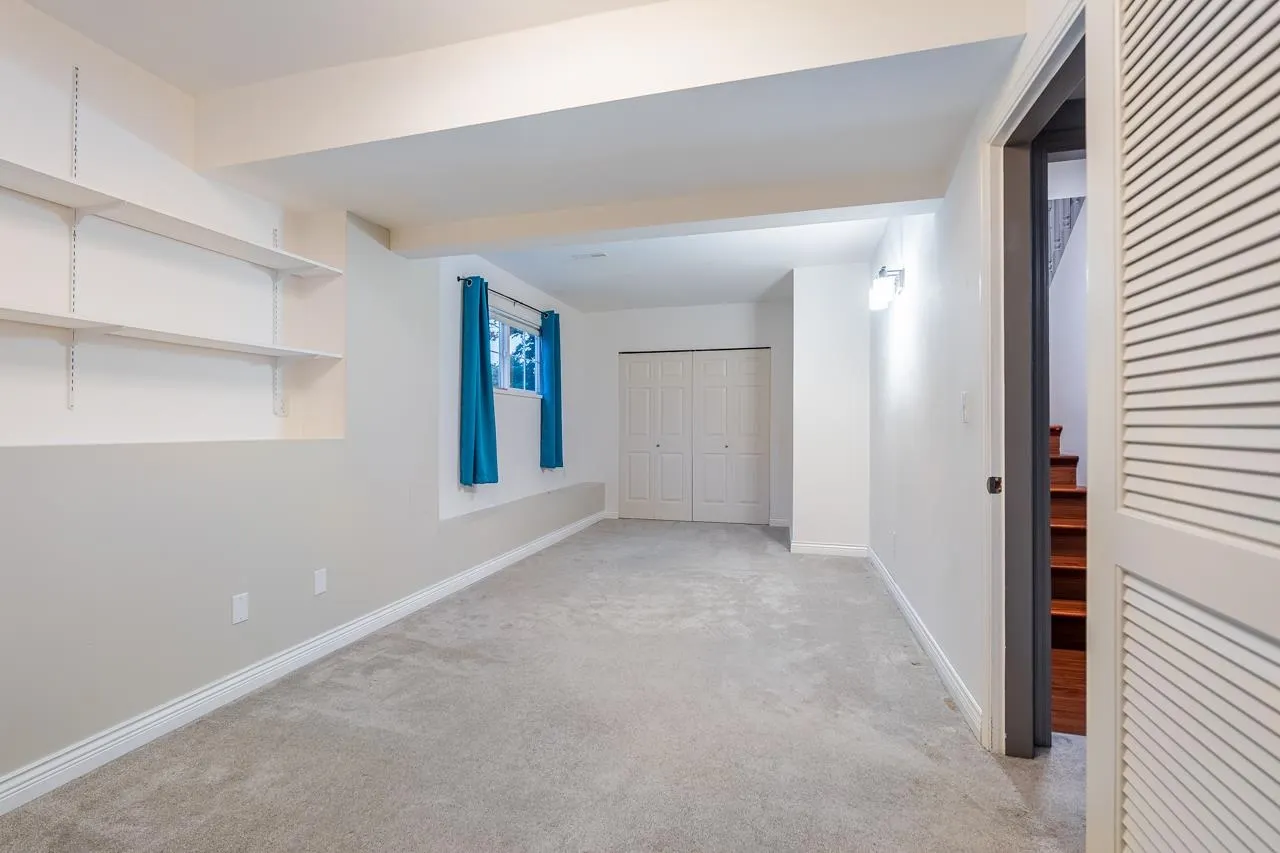 1180 Falcon Drive #704