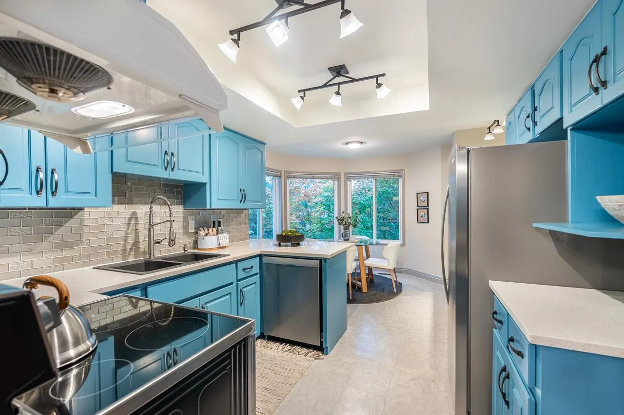 1180 Falcon Drive #704