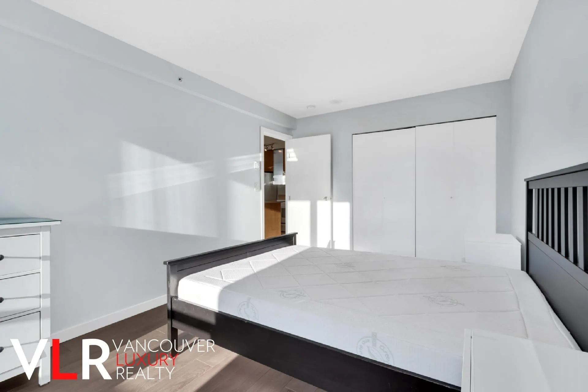 977 Mainland Street #509