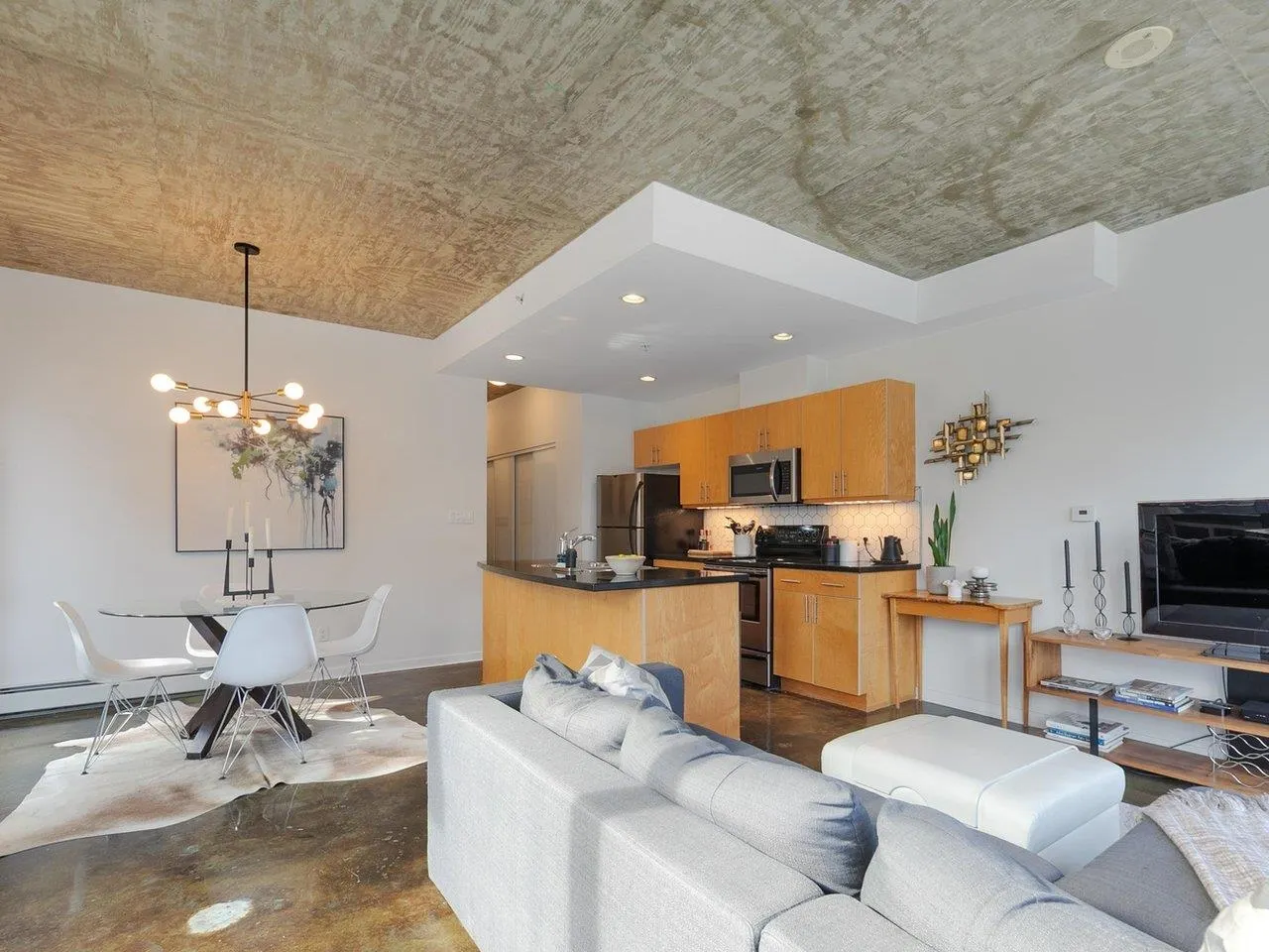 919 Station Street #306