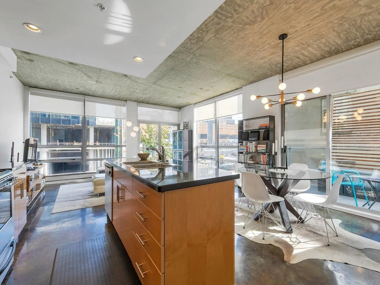 919 Station Street #306