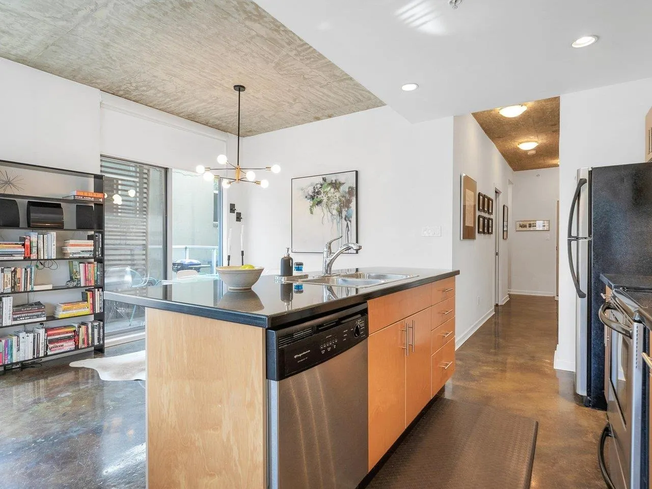 919 Station Street #306