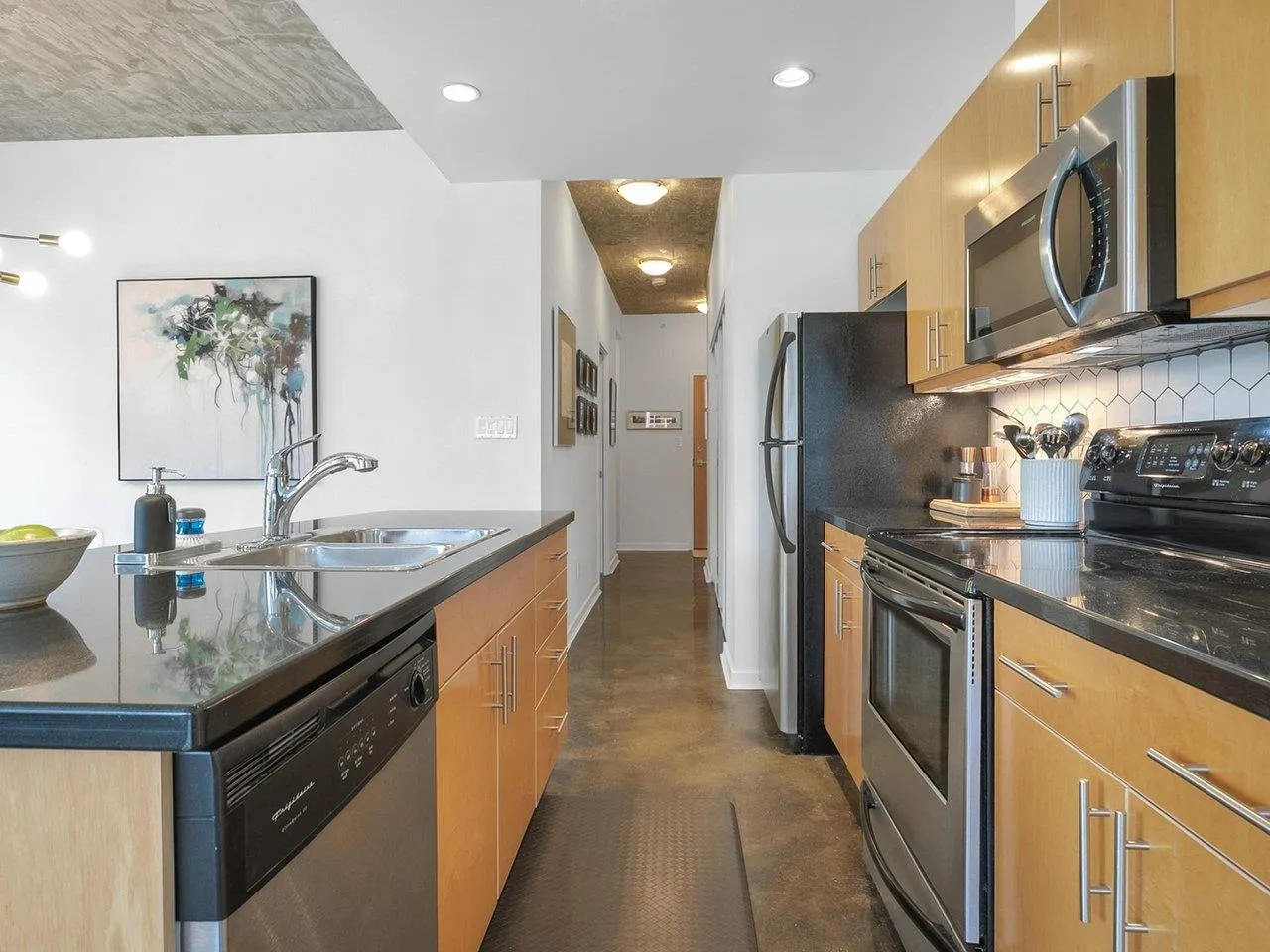 919 Station Street #306