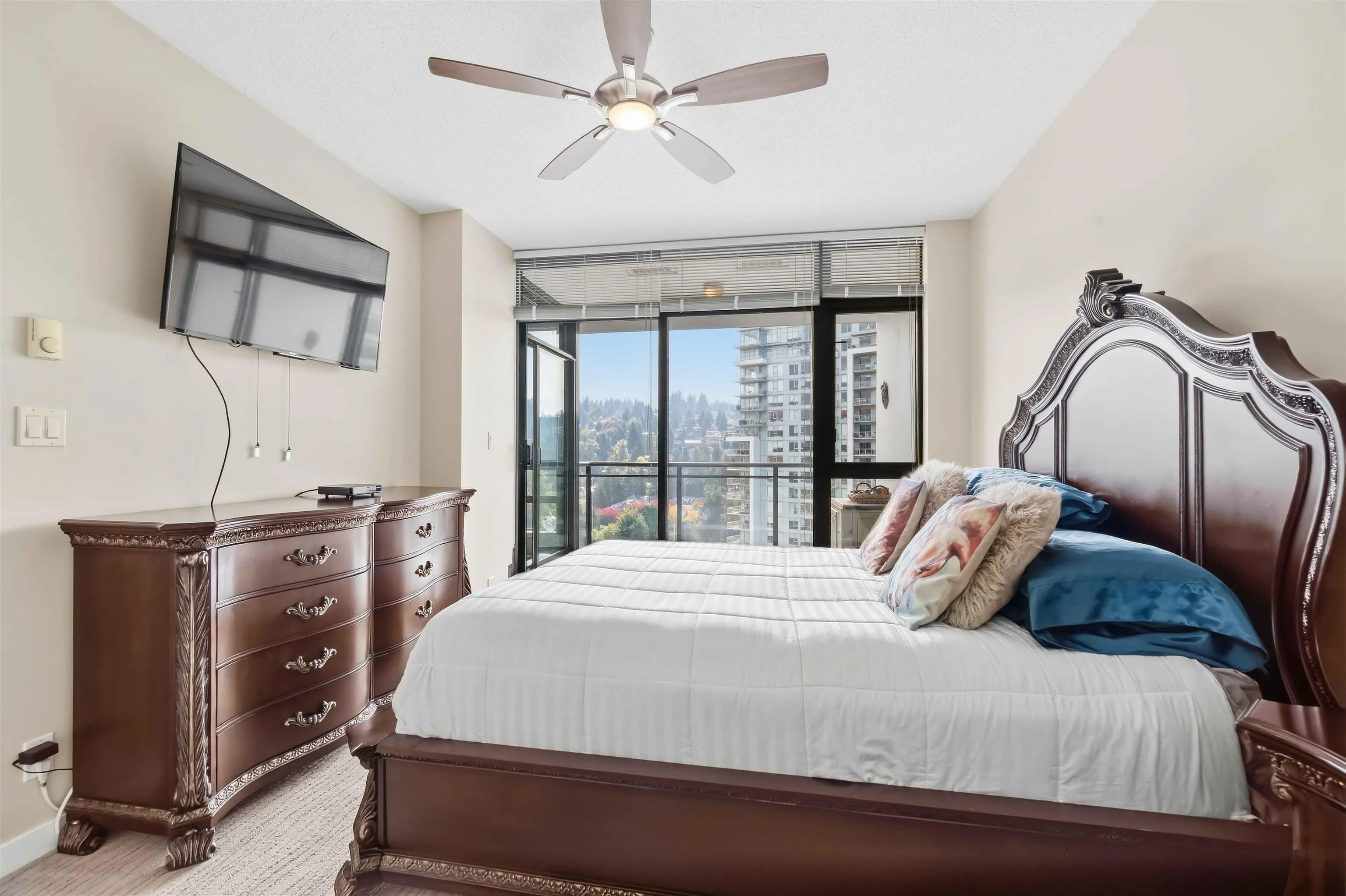 400 Capilano Road #1802