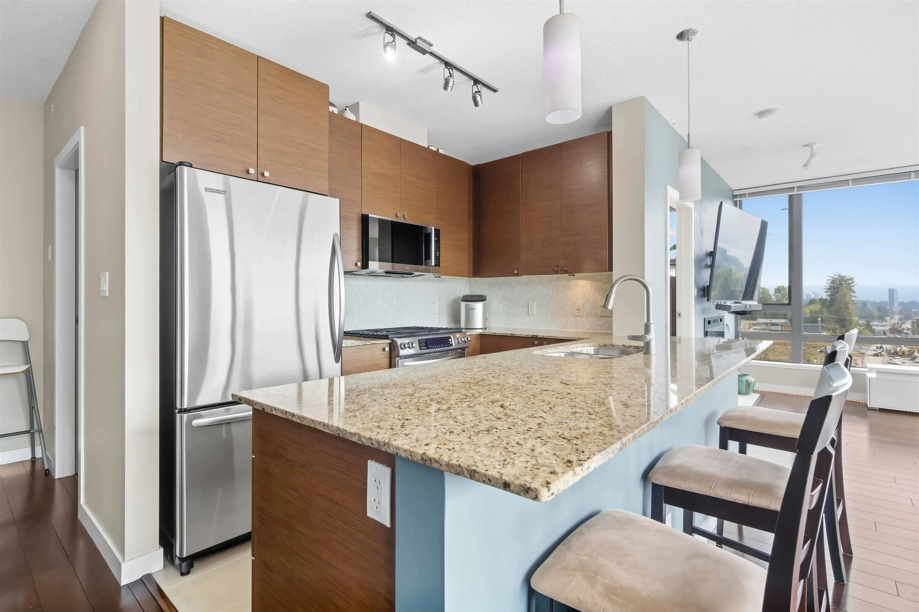 400 Capilano Road #1802