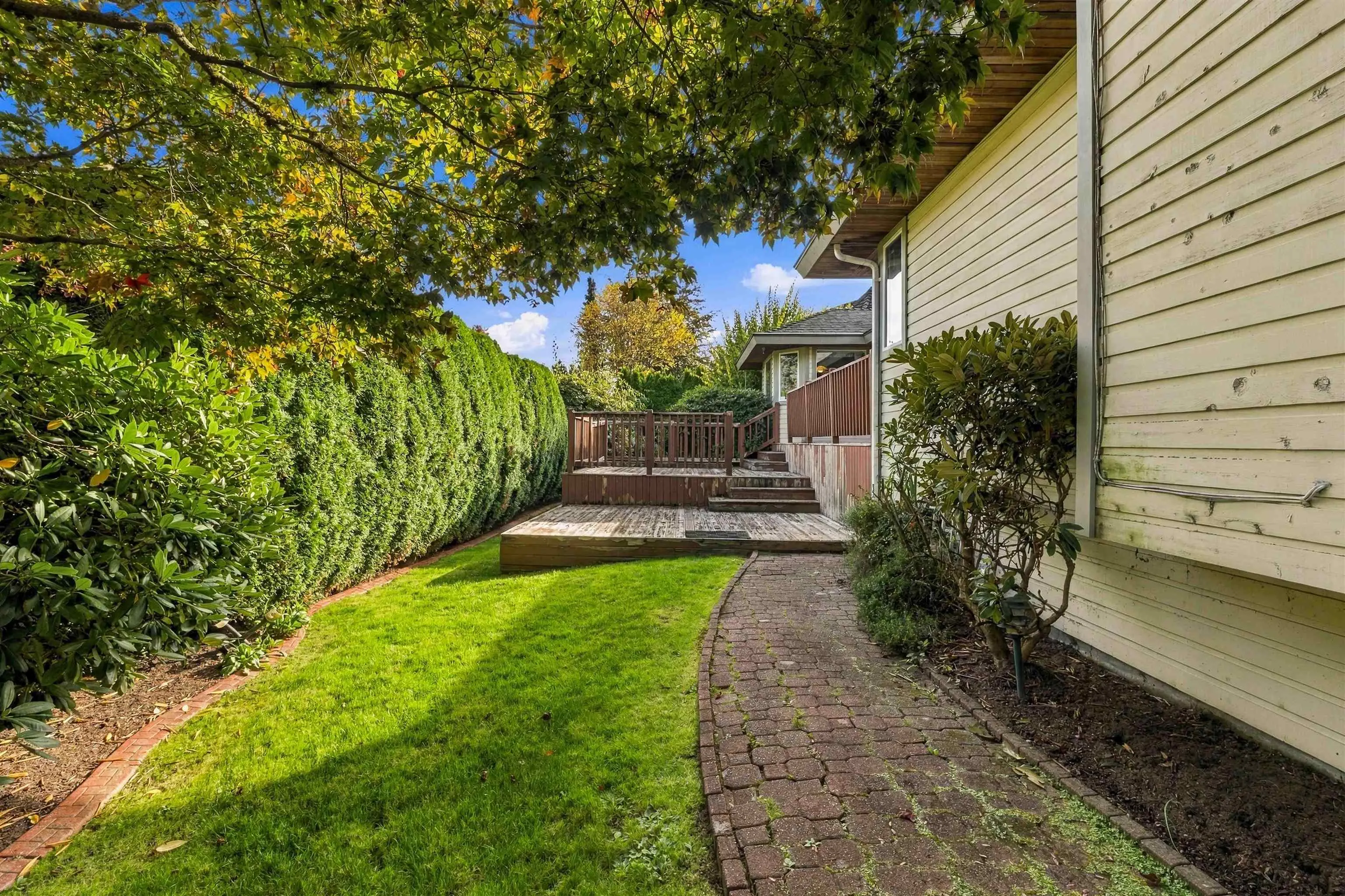 10536 Birchtree Grove