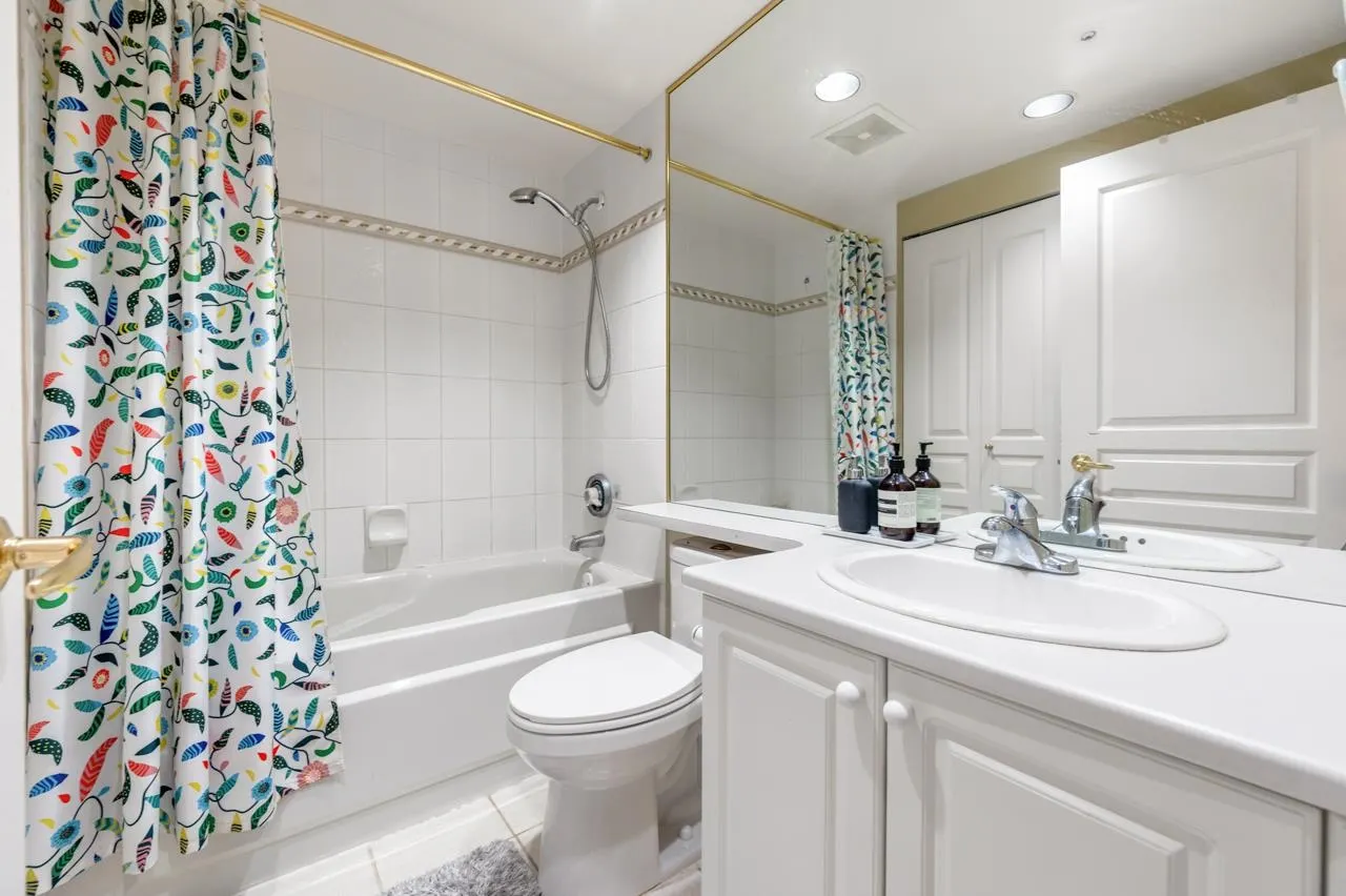 5775 Hampton Place #1204