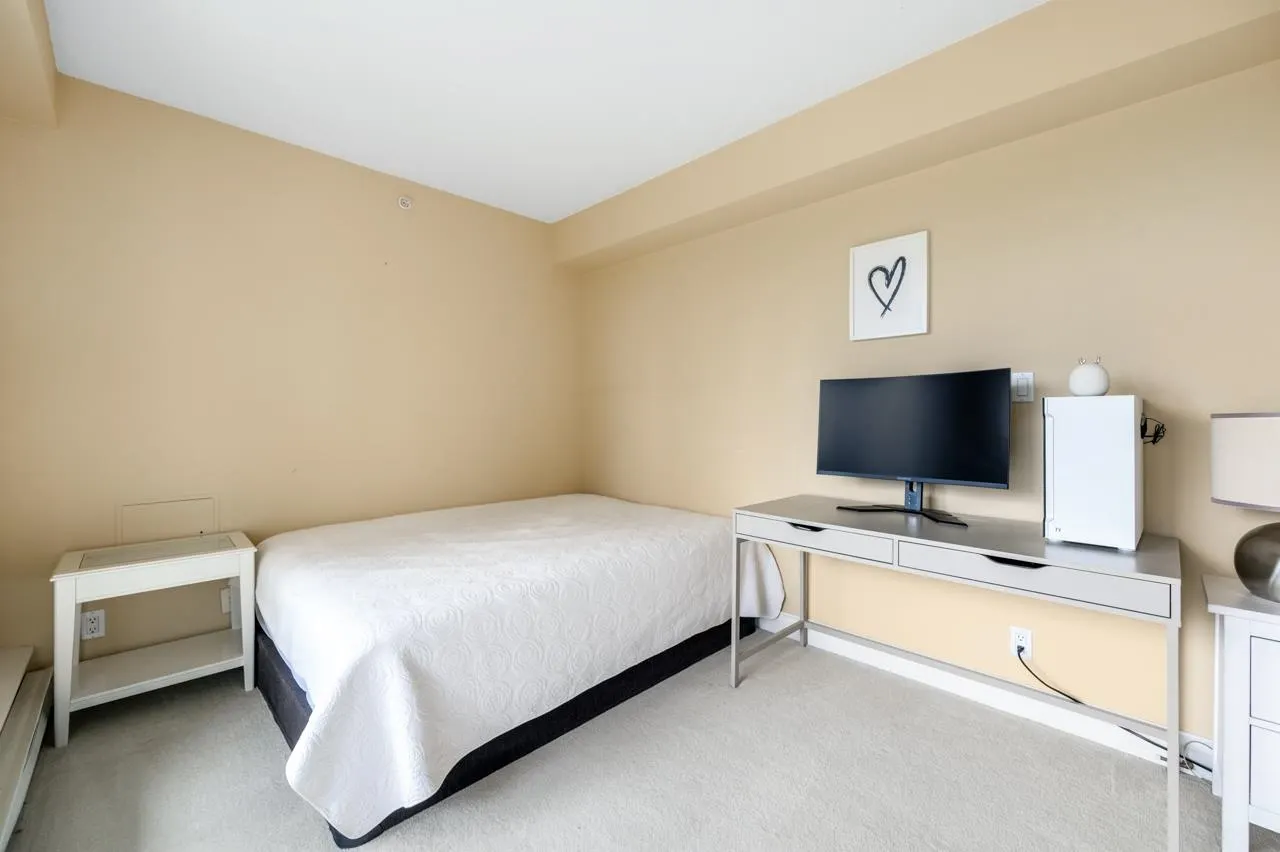 5775 Hampton Place #1204