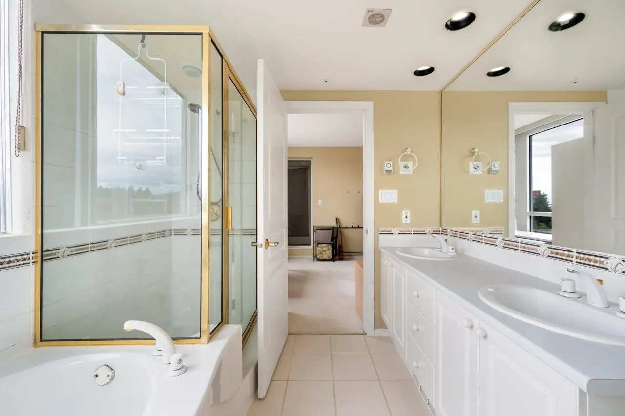 5775 Hampton Place #1204