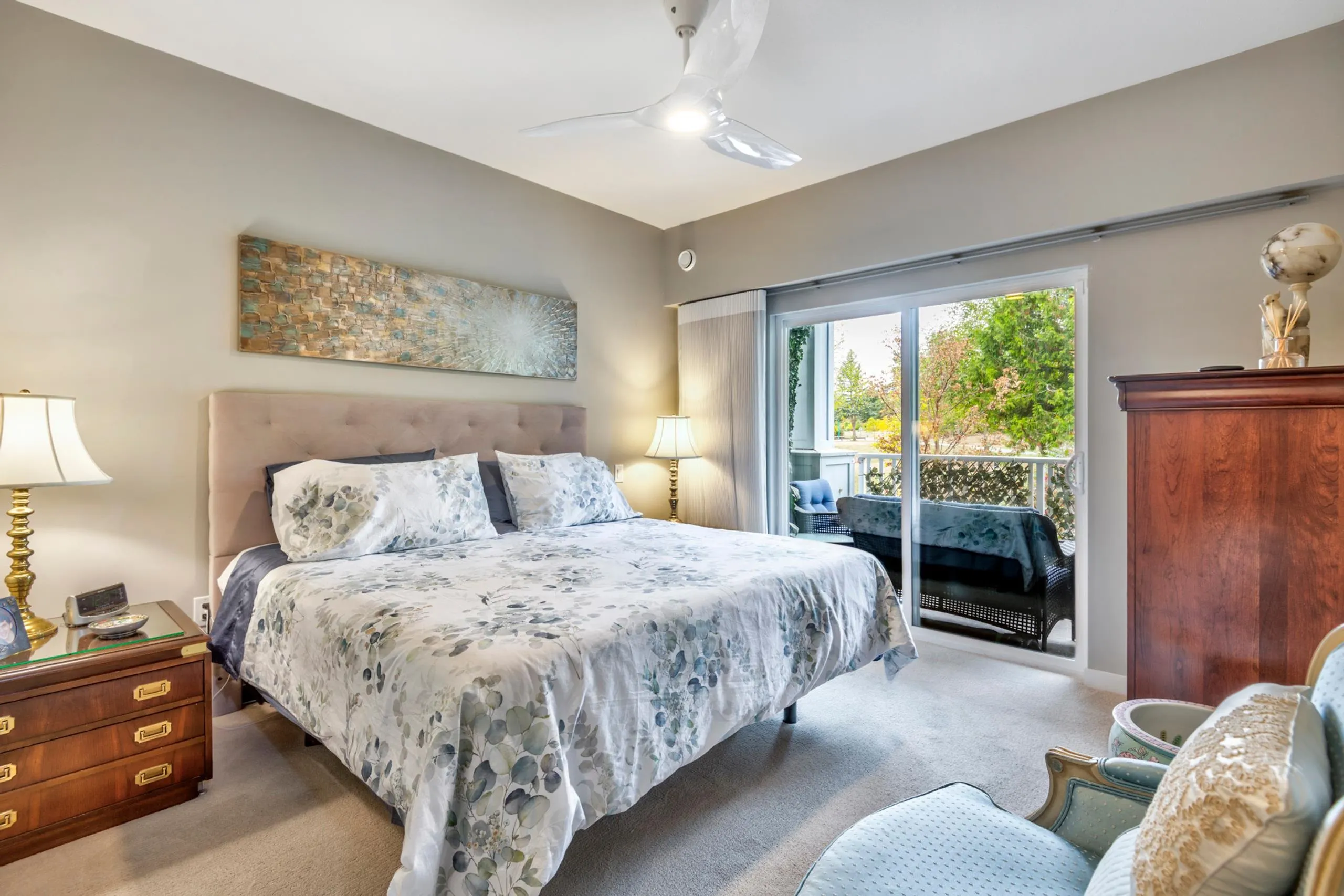 6470 194 Street #306