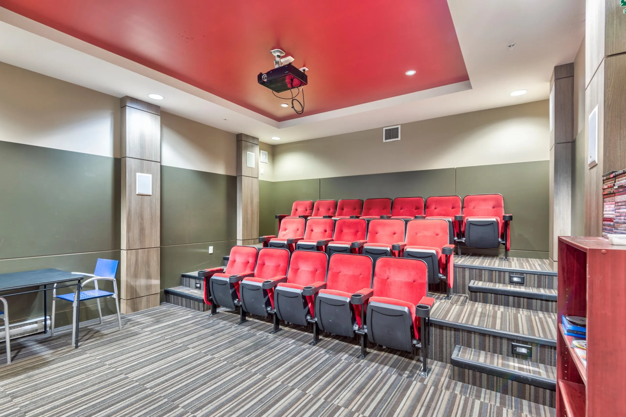 6470 194 Street #306