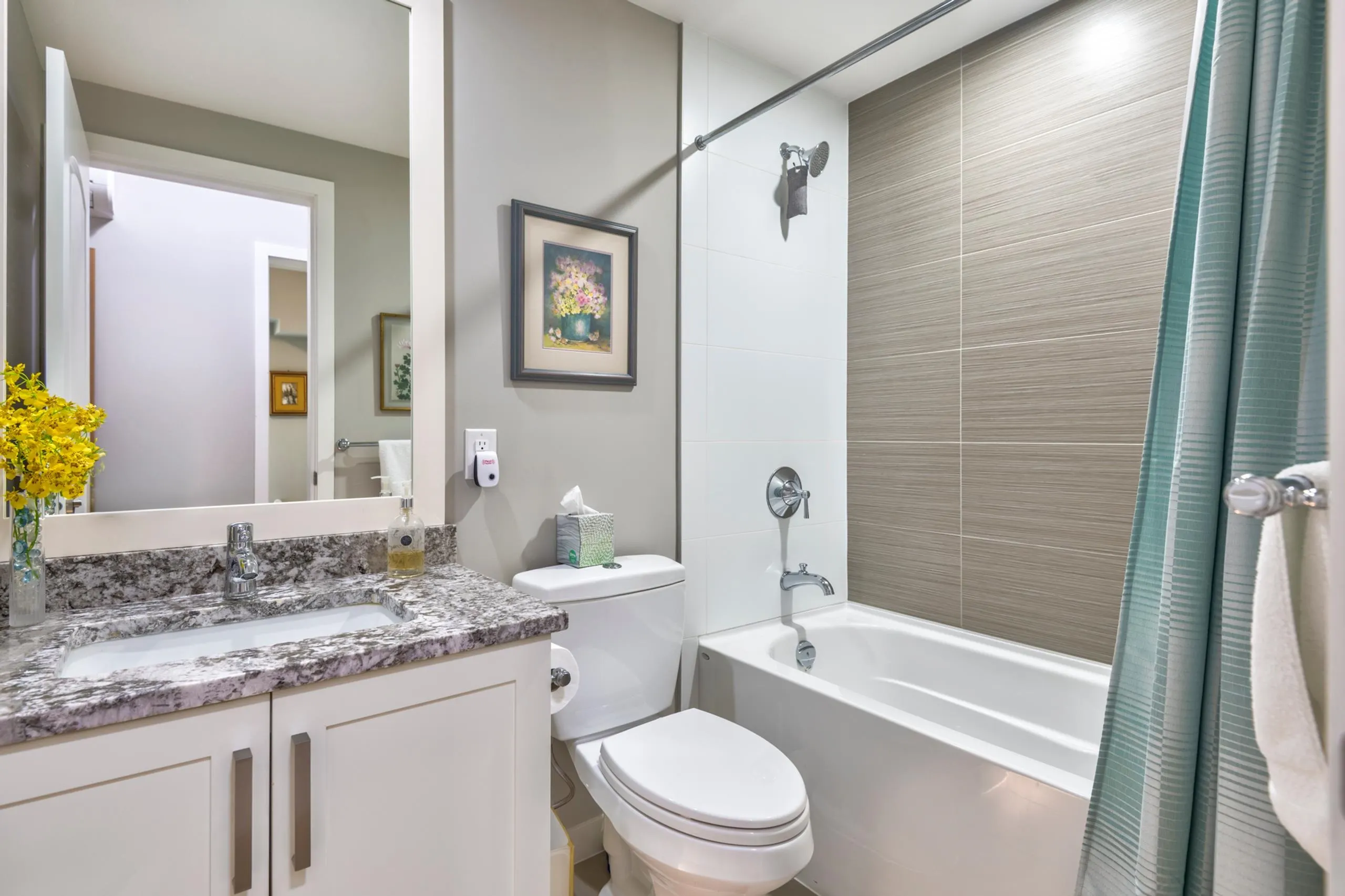 6470 194 Street #306