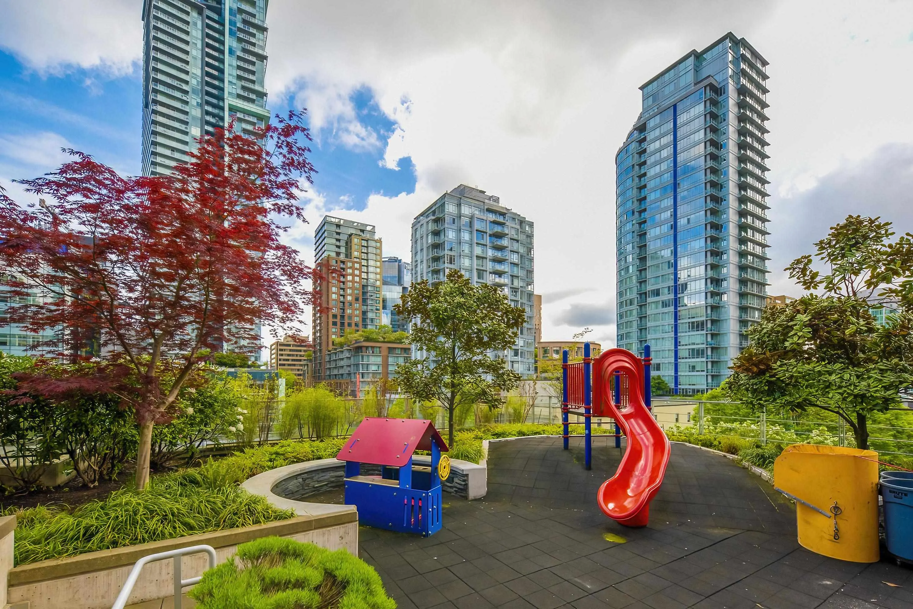 535 Smithe Street #2306