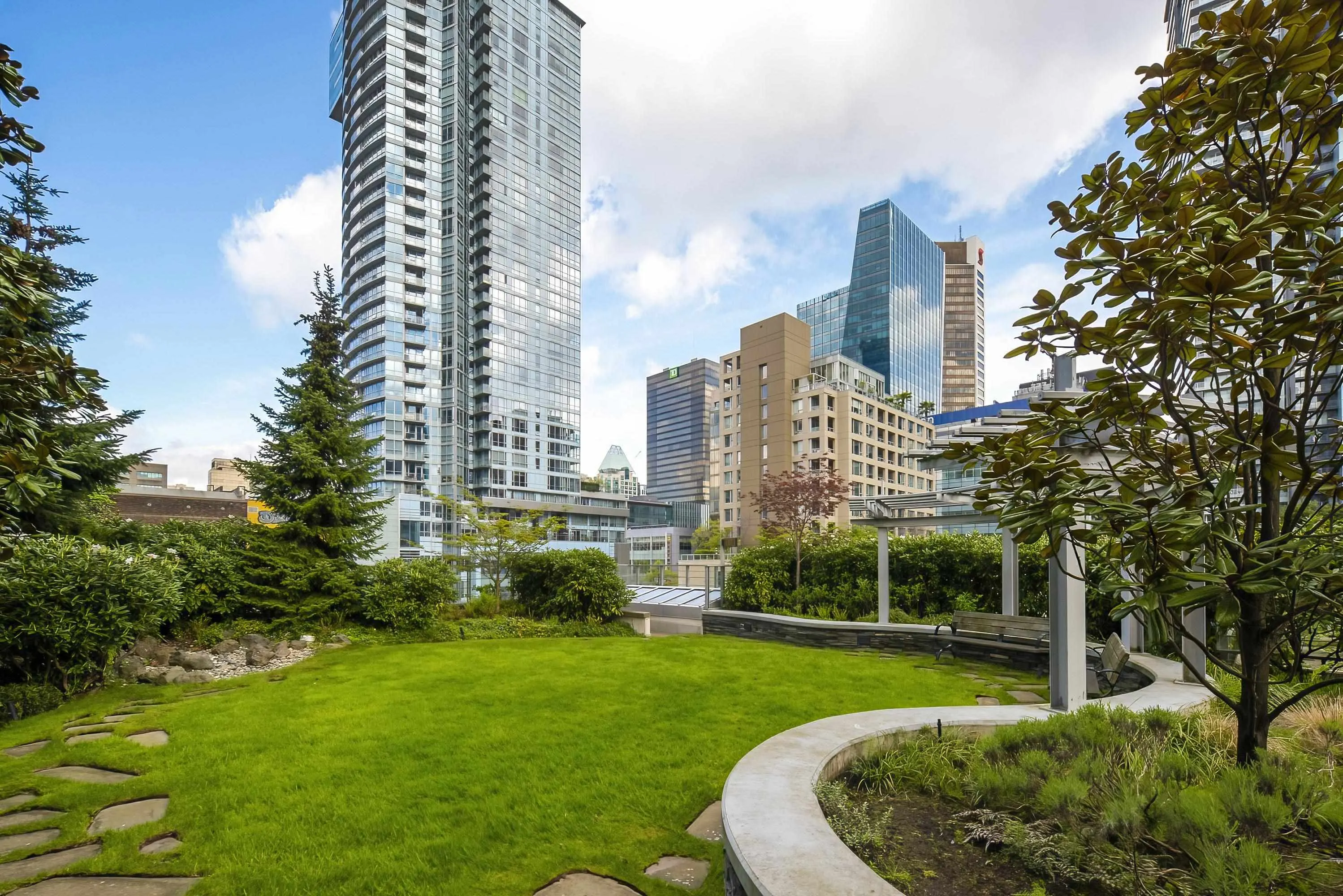 535 Smithe Street #2306