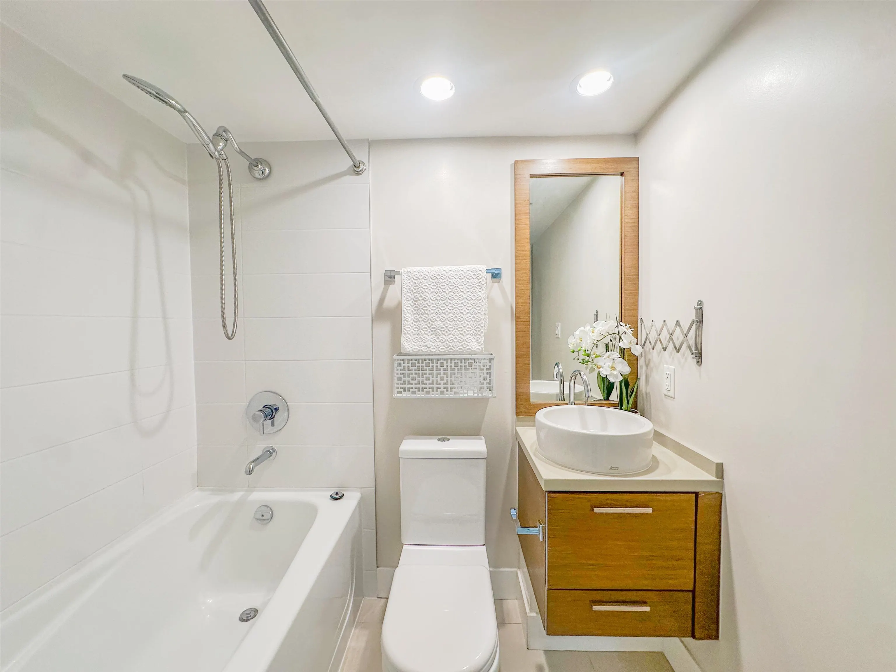535 Smithe Street #2306