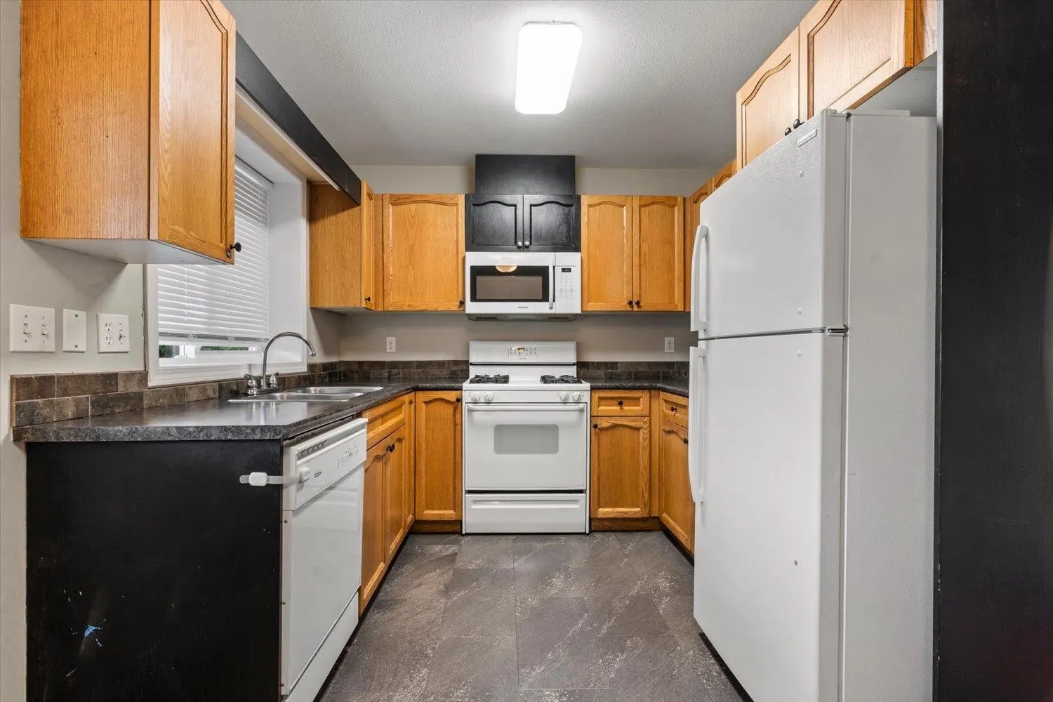 5711 Winchester Place