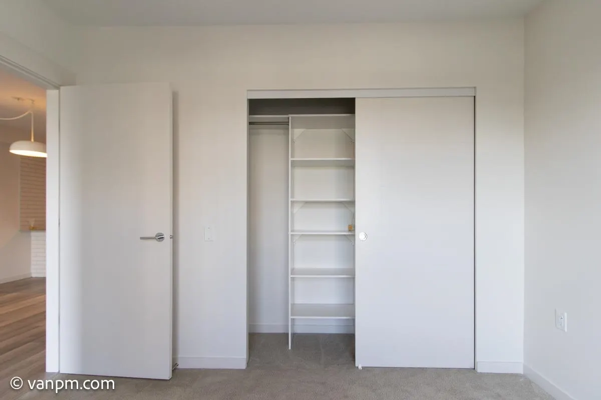 1012 Auckland Street #206