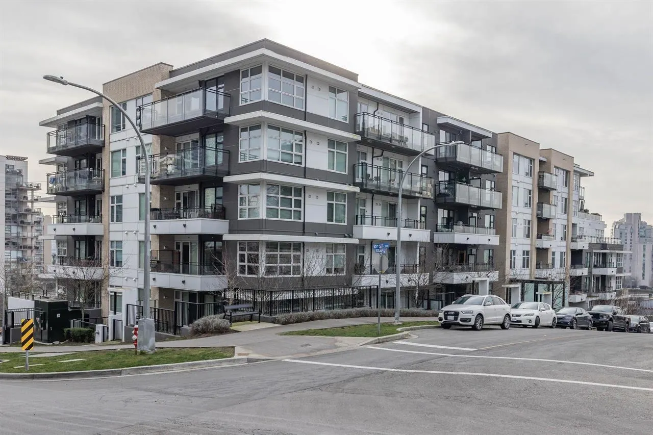 1012 Auckland Street #206