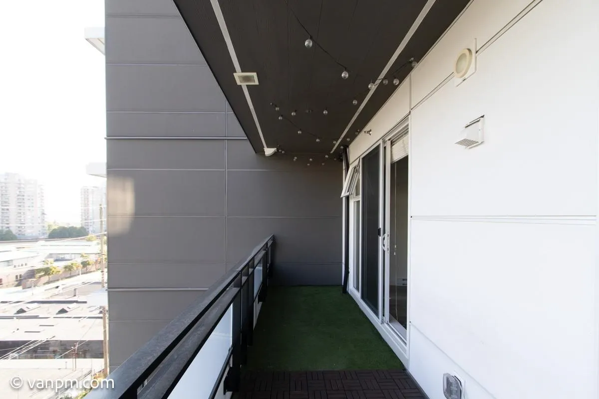 1012 Auckland Street #206