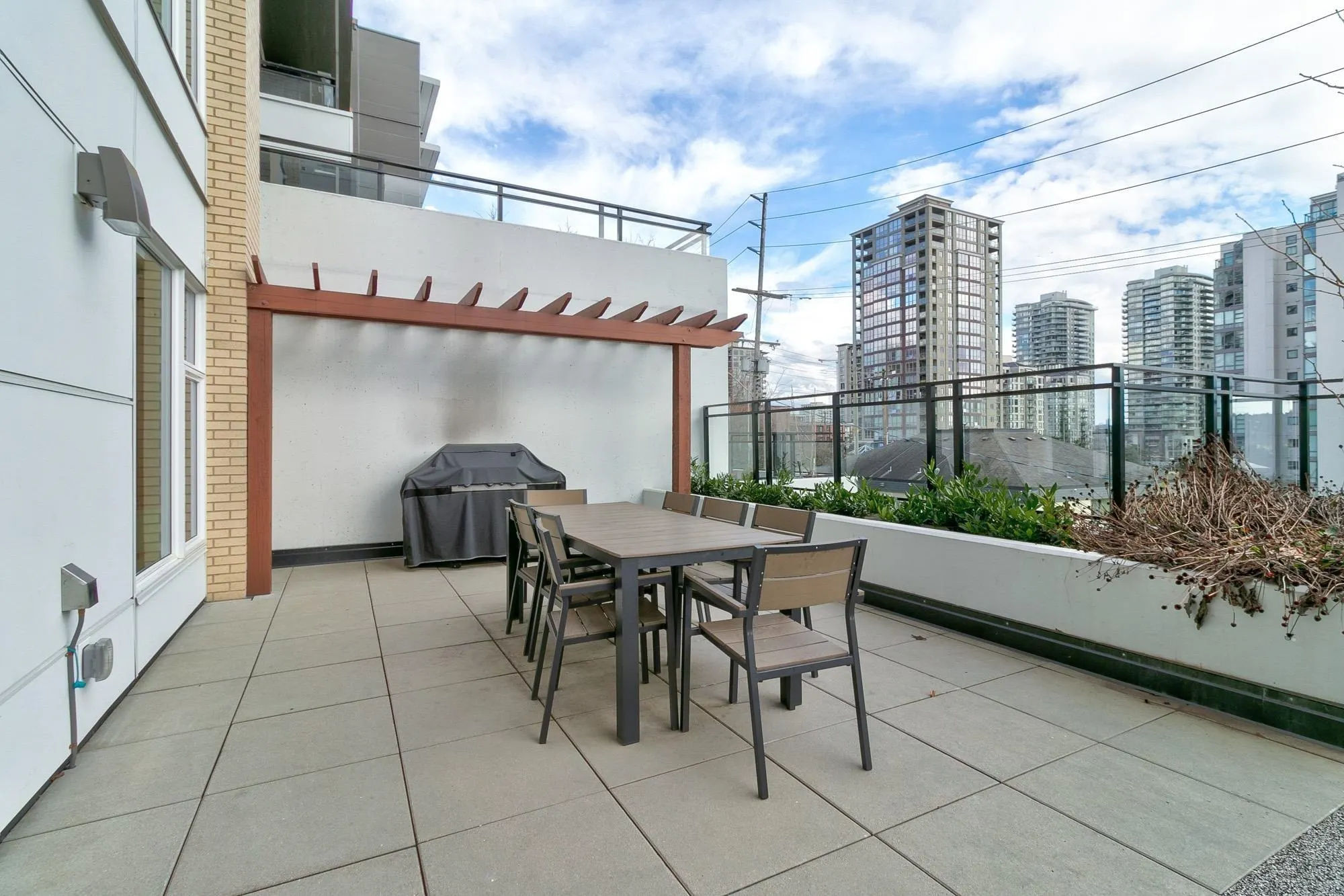 1012 Auckland Street #206