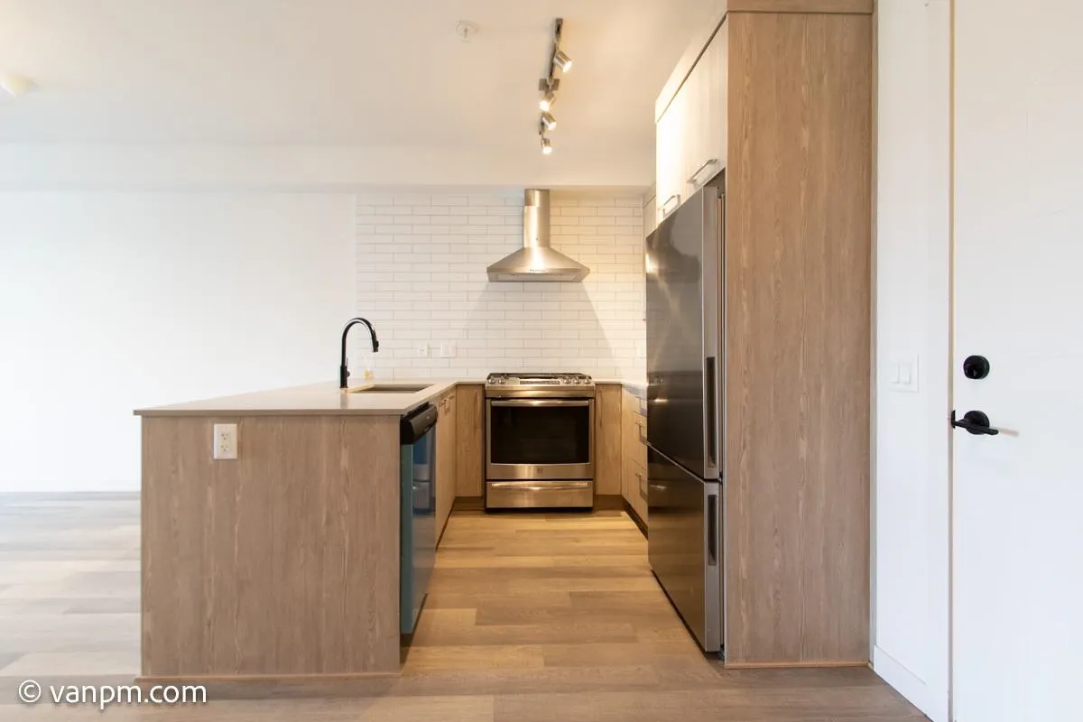1012 Auckland Street #206