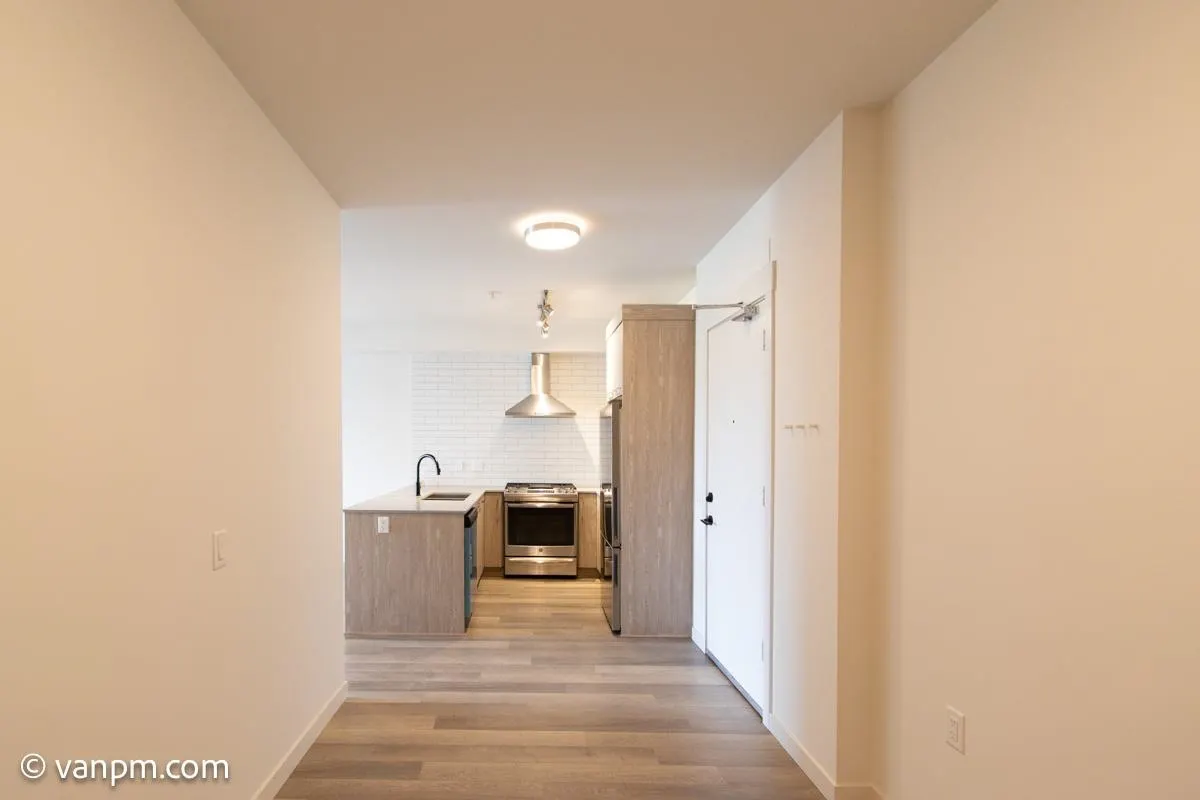 1012 Auckland Street #206