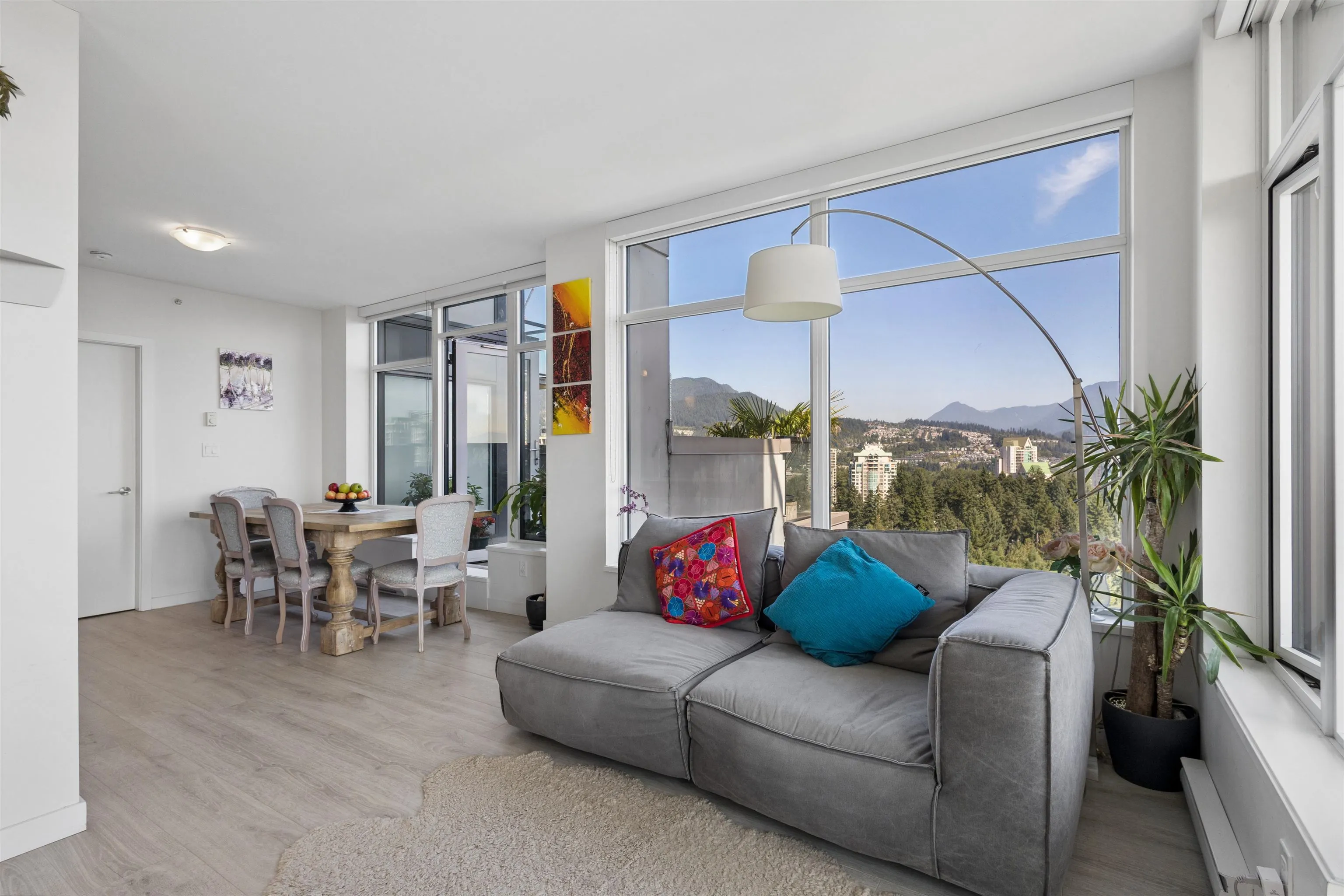 3080 Lincoln Avenue #2802