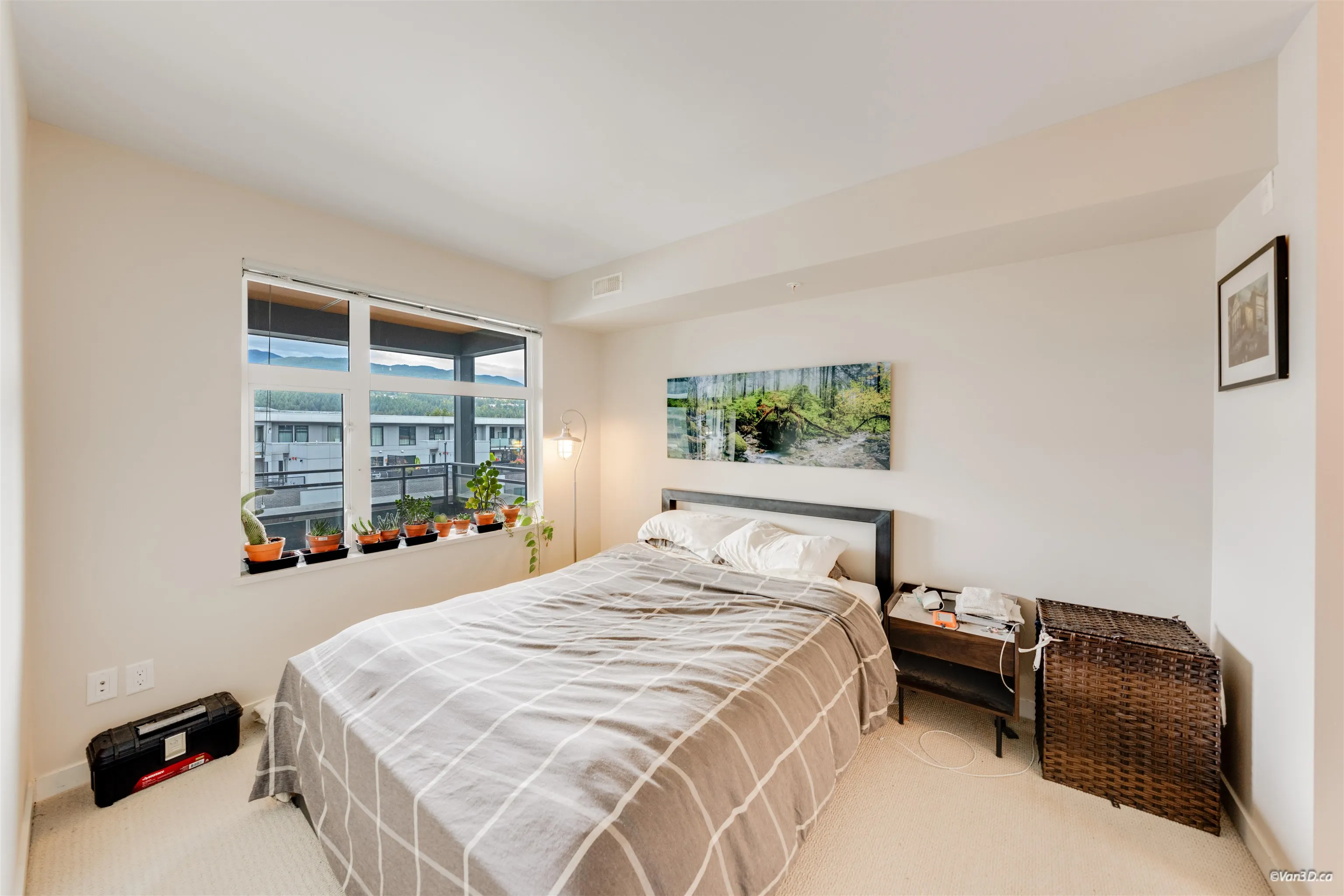 95 Moody Street #613