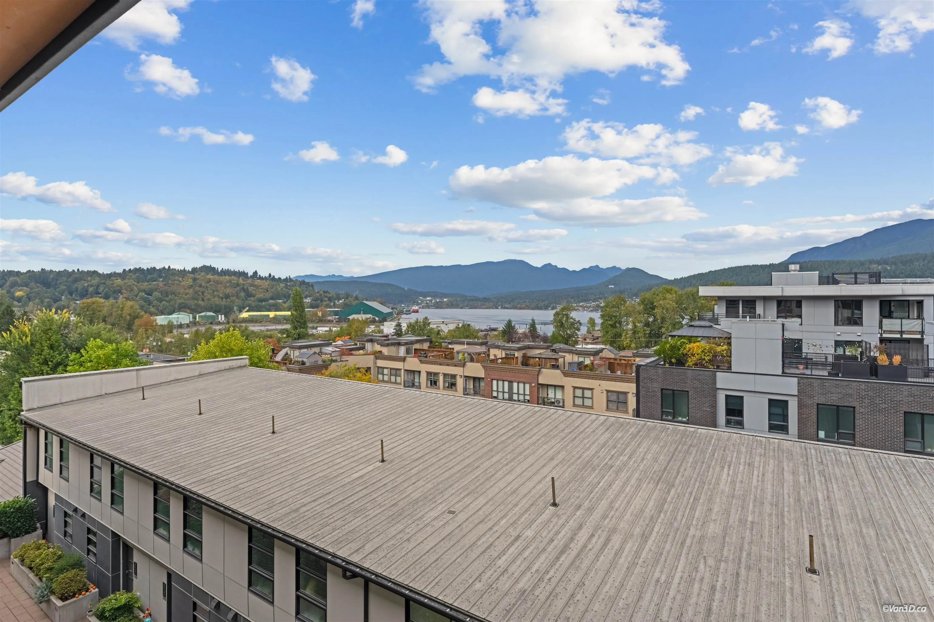 95 Moody Street #613