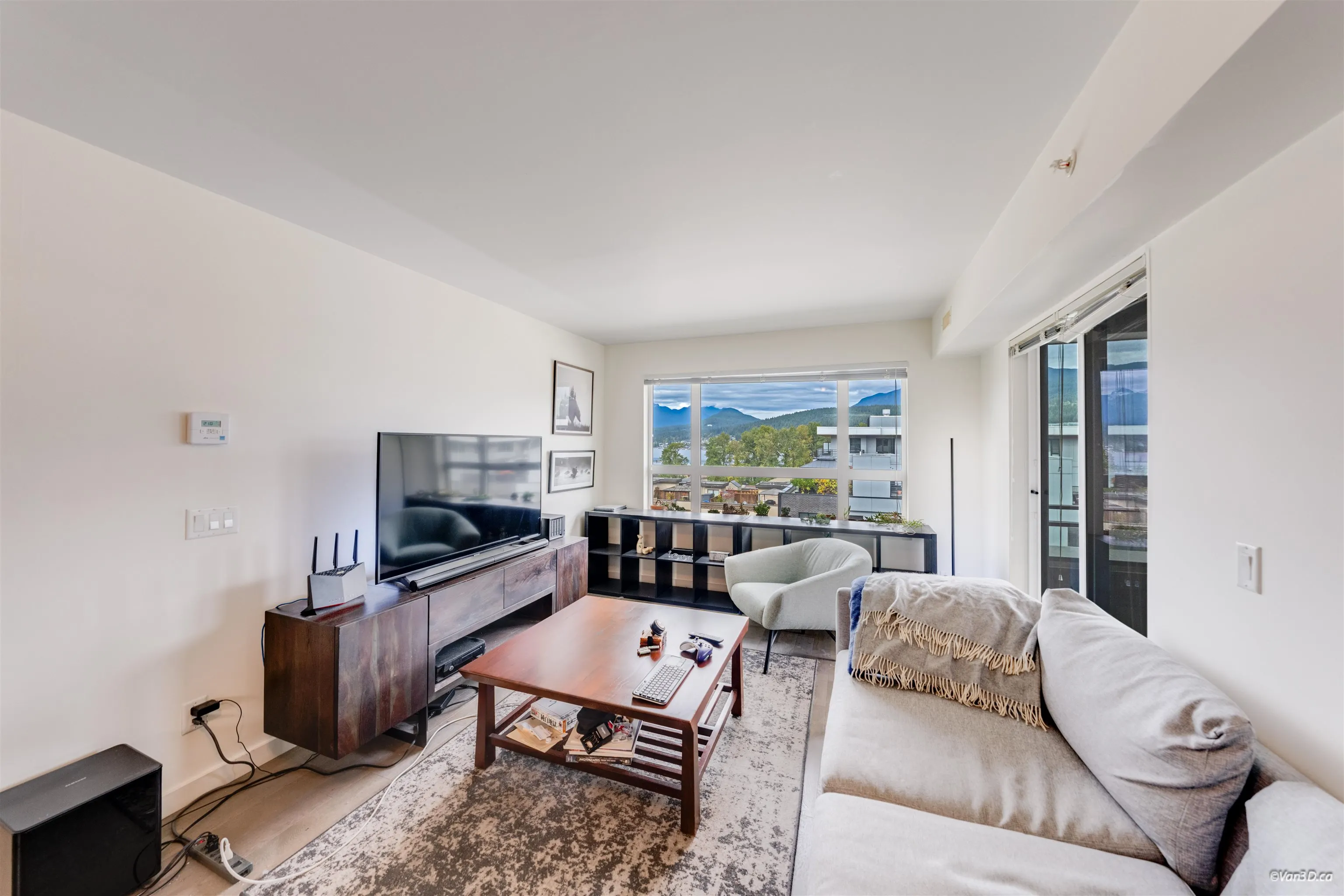 95 Moody Street #613