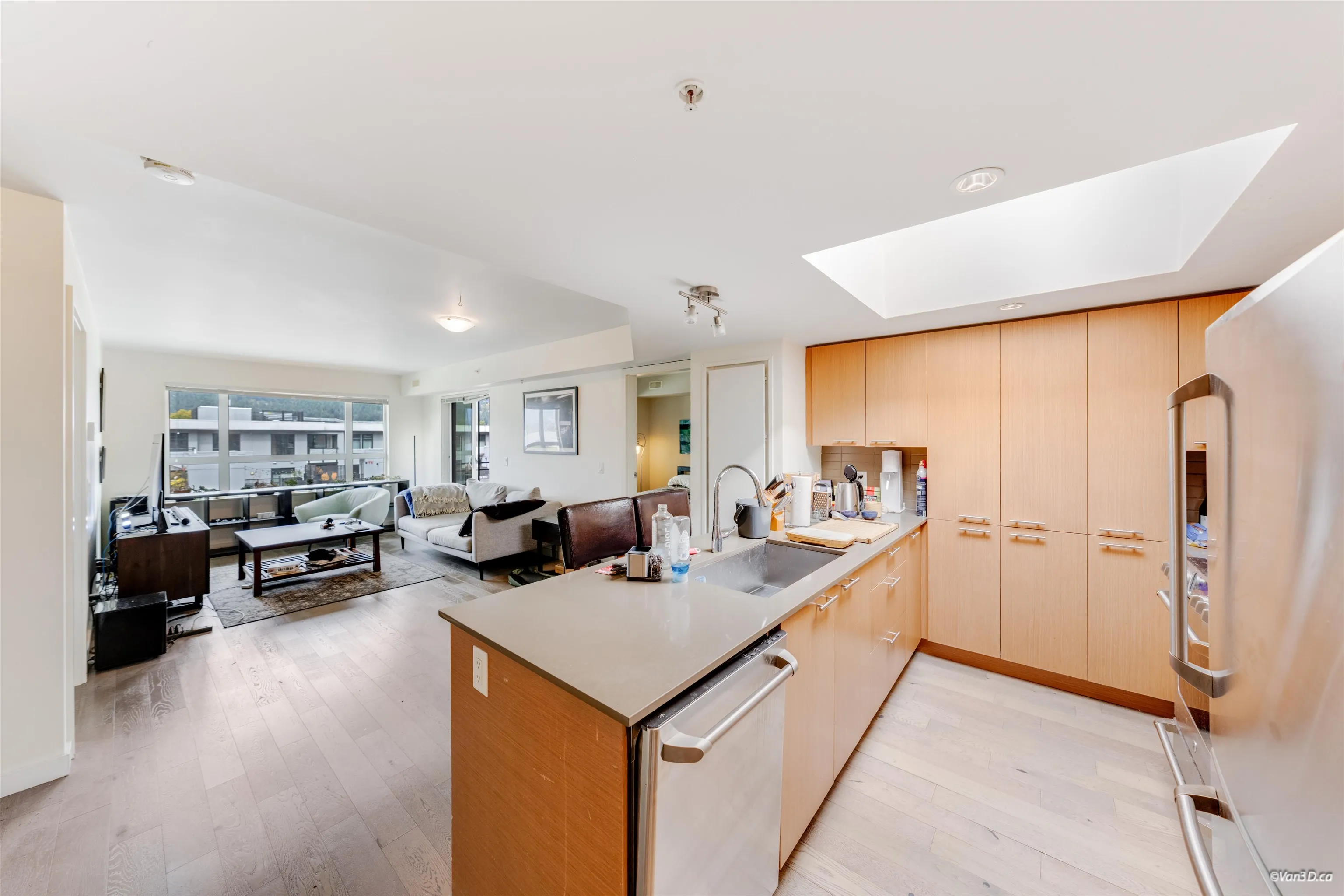 95 Moody Street #613