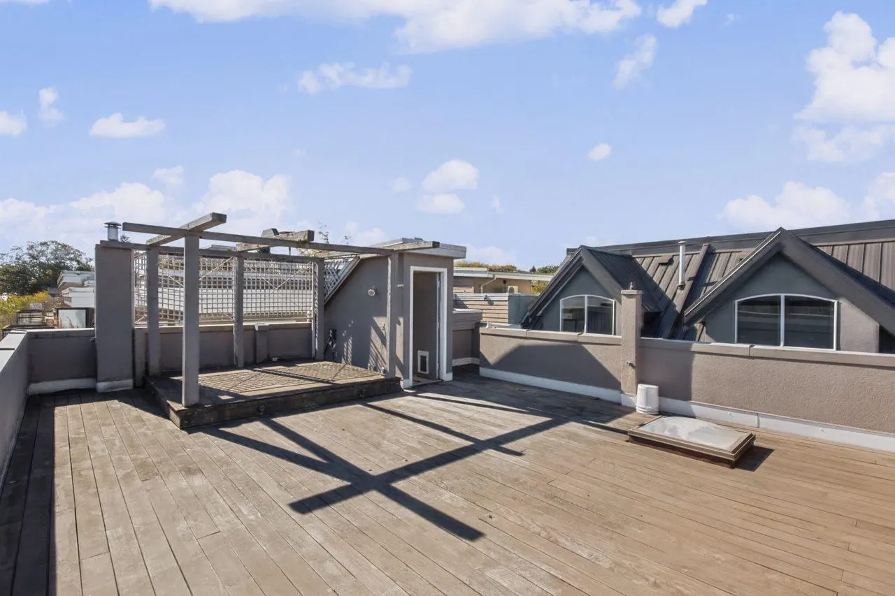 3349 Dunbar Street #102